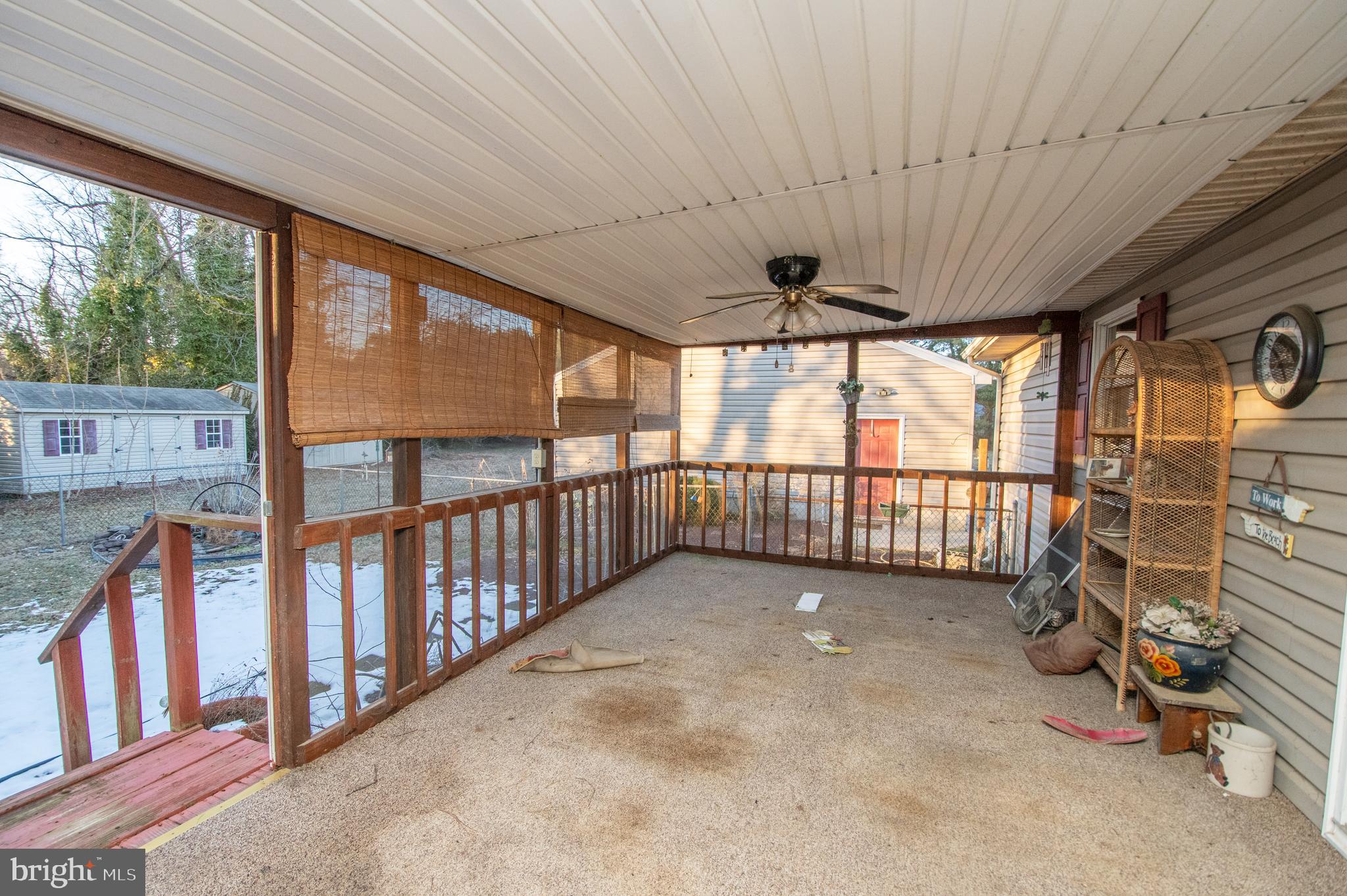 LITTLE ACRES - Residential