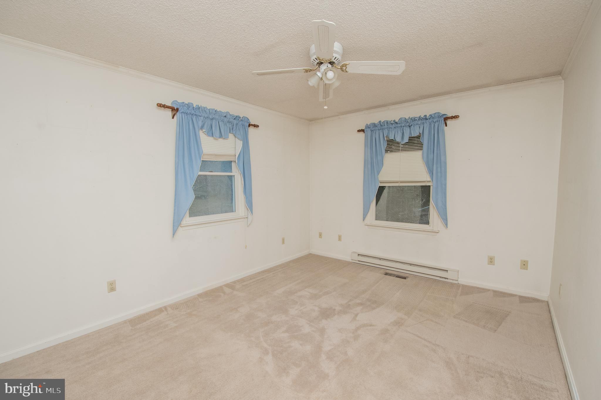 LITTLE ACRES - Residential