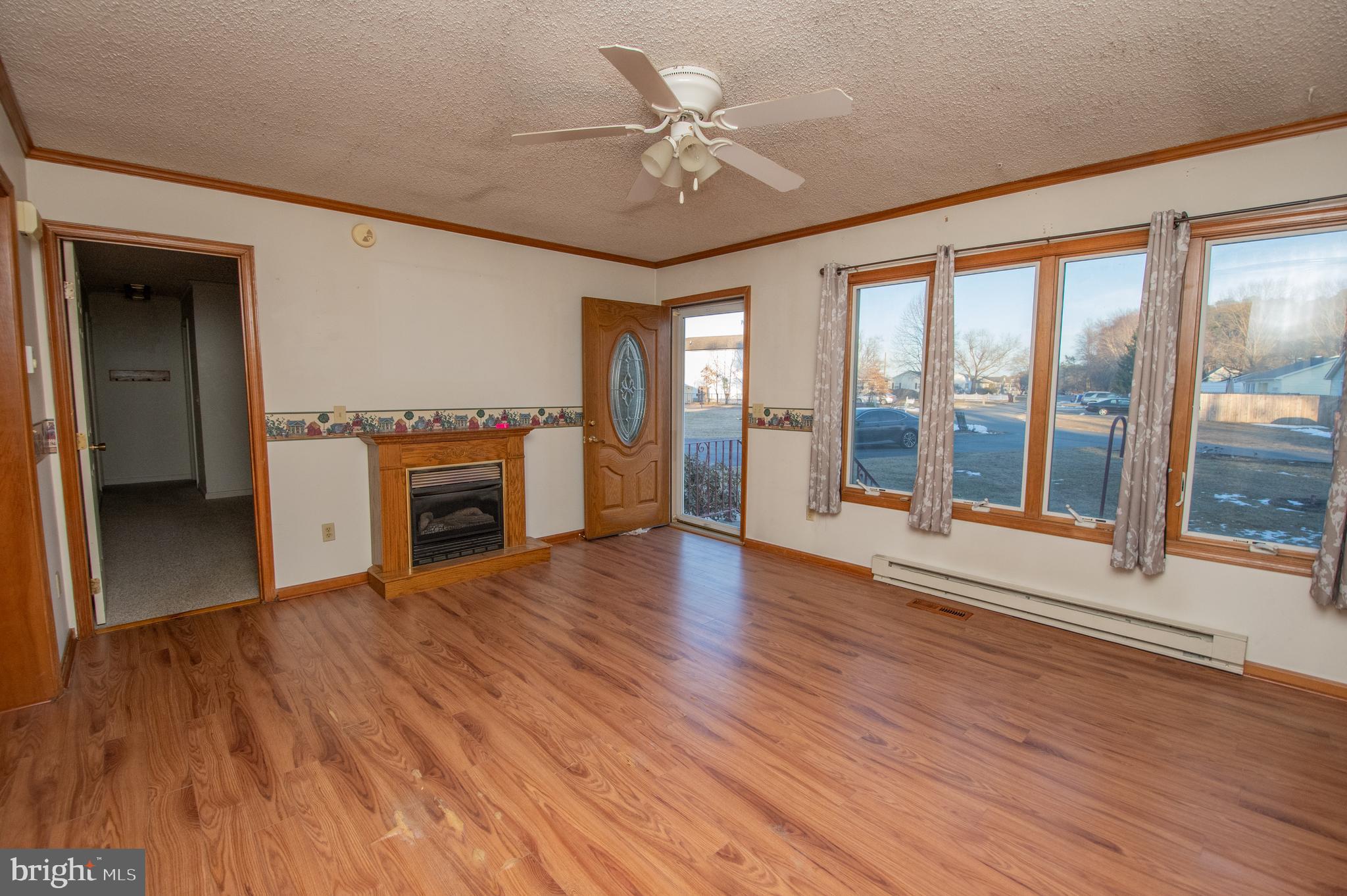 LITTLE ACRES - Residential