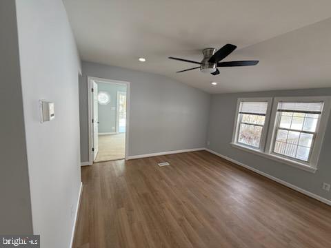 WALNUT WOODS - Residential