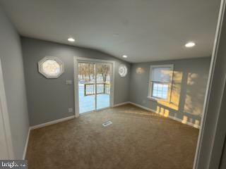 WALNUT WOODS - Residential