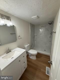 WALNUT WOODS - Residential