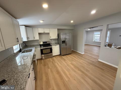 WALNUT WOODS - Residential