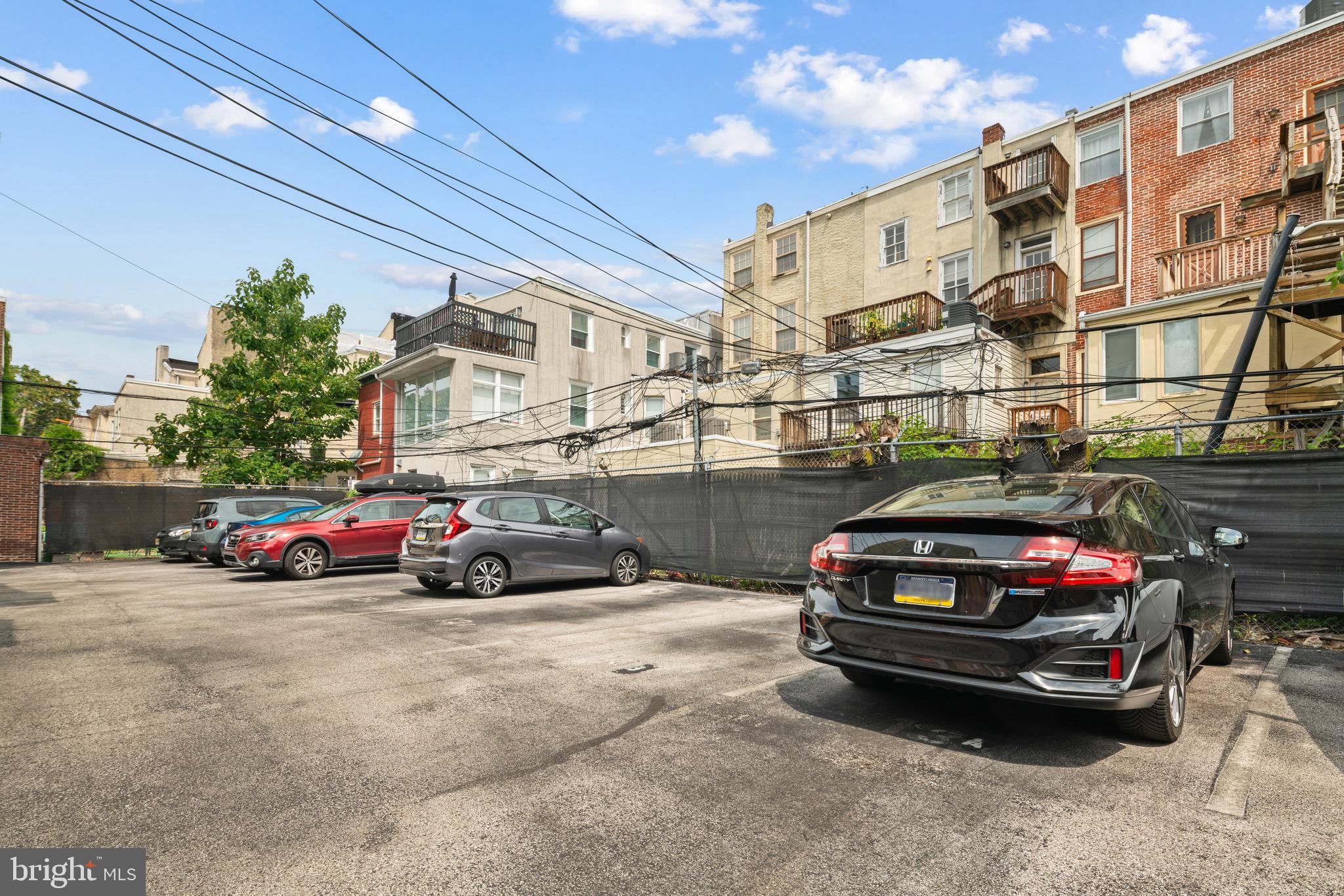 FAIRMOUNT - Residential Lease