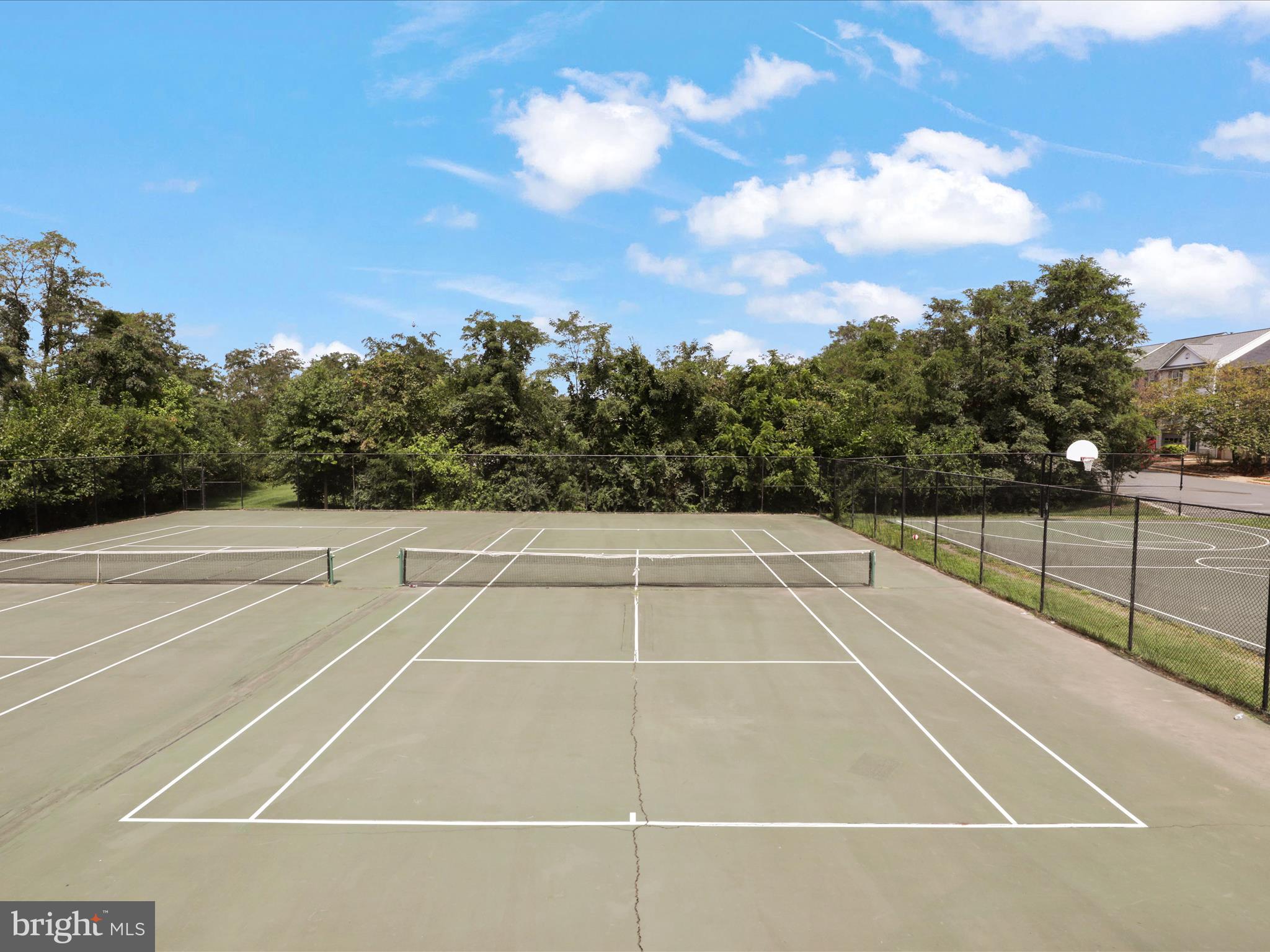 ENGLEWOOD MEWS - Residential Lease