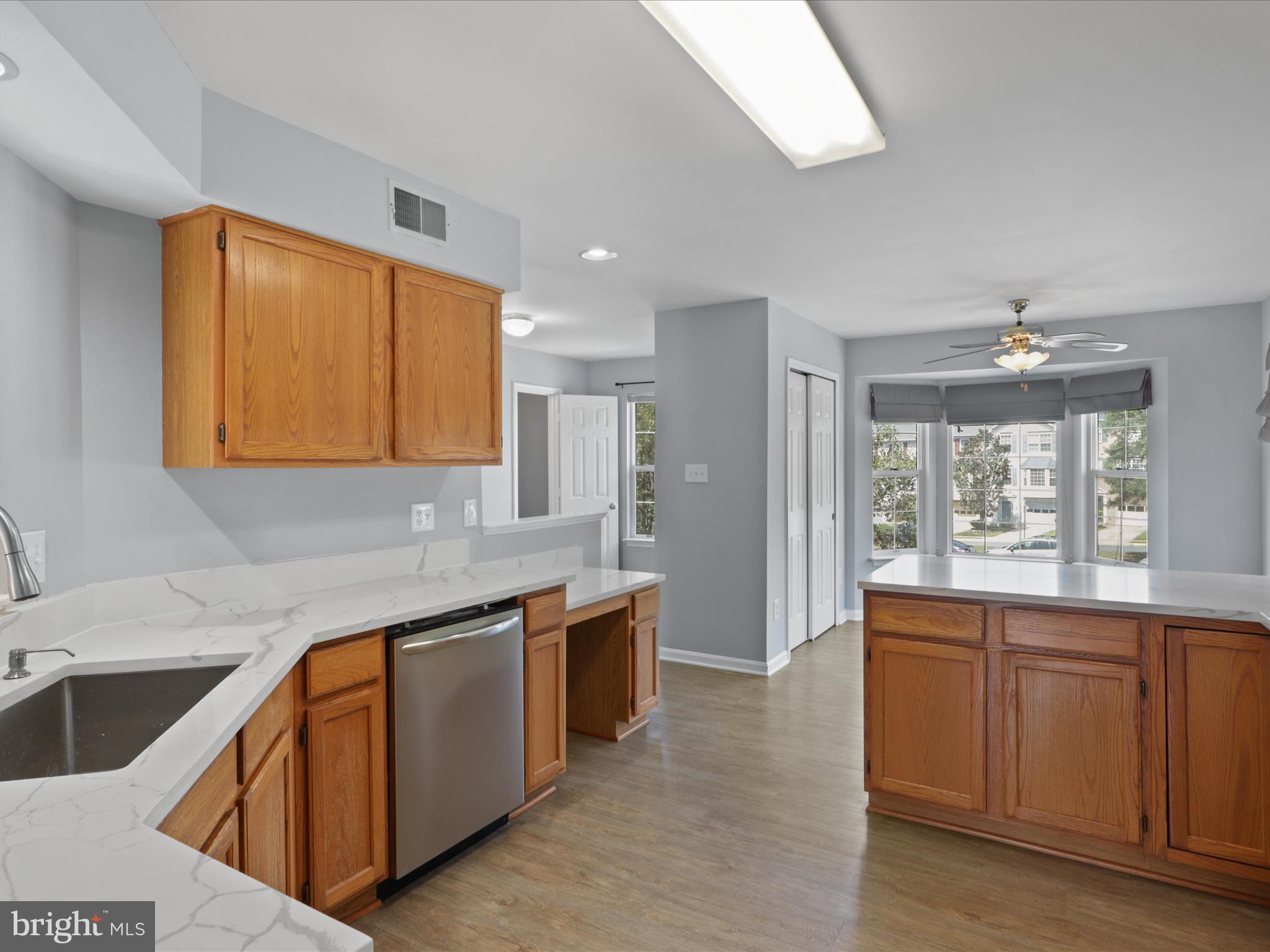 ENGLEWOOD MEWS - Residential Lease