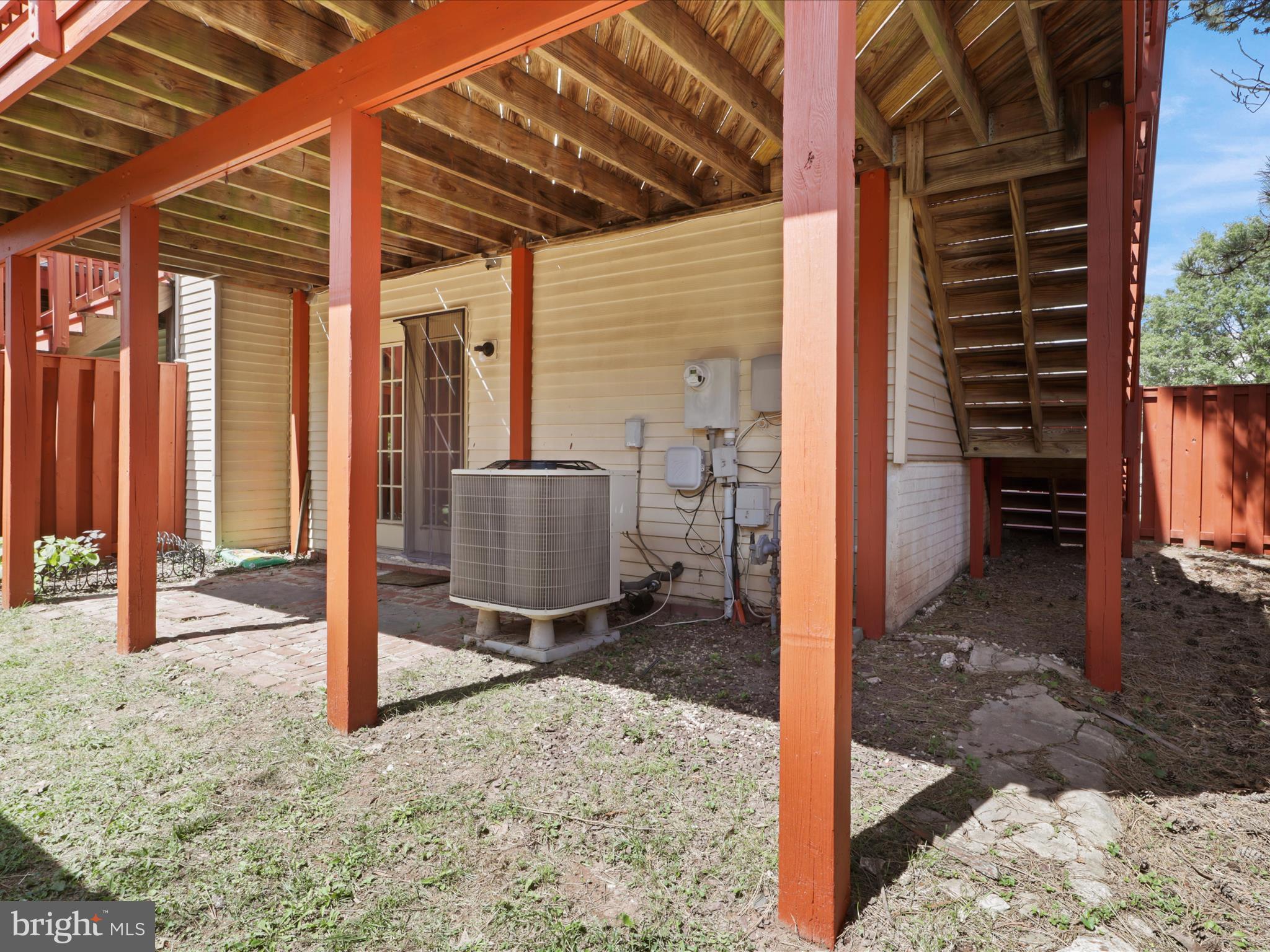 ENGLEWOOD MEWS - Residential Lease