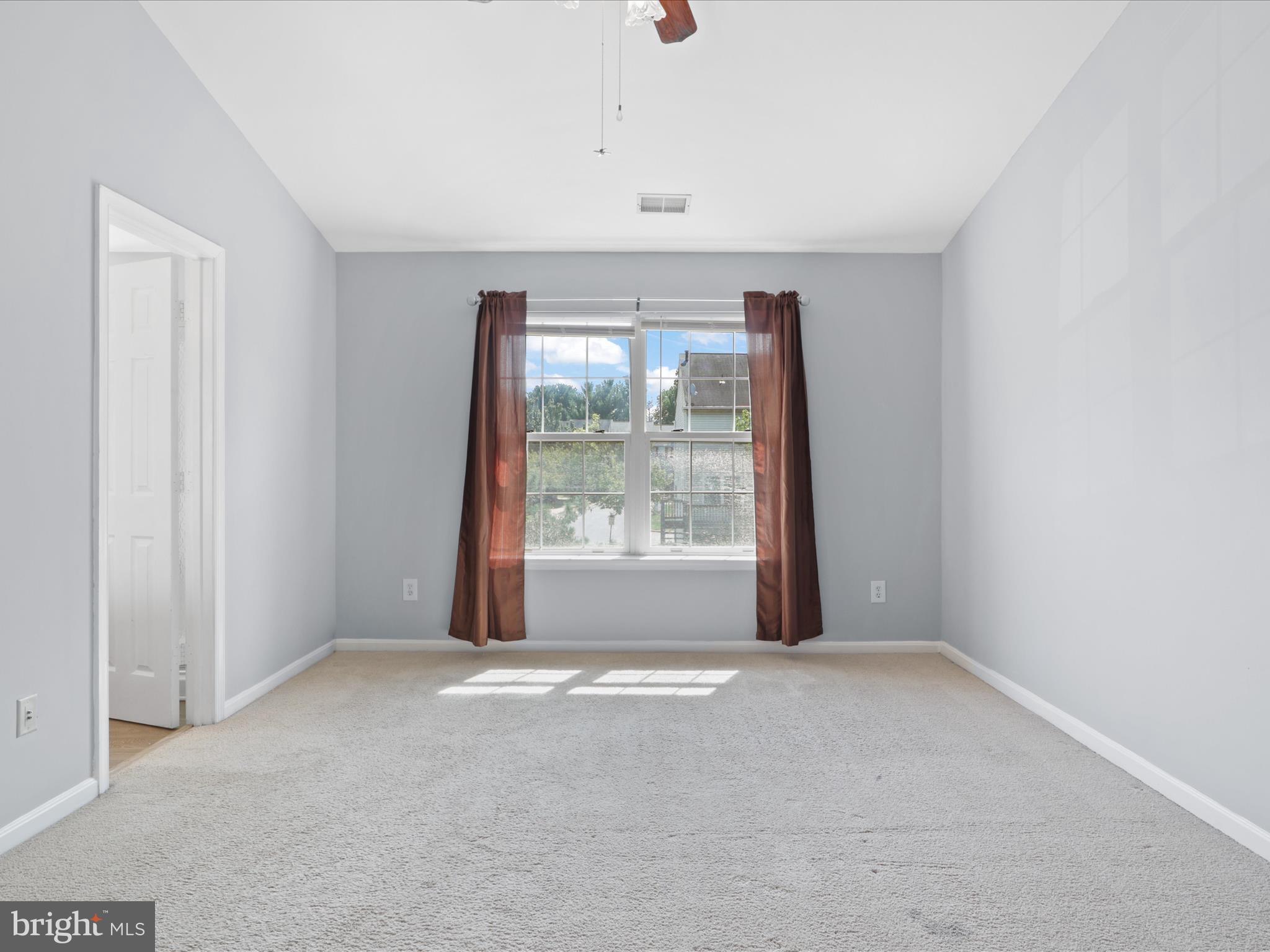 ENGLEWOOD MEWS - Residential Lease