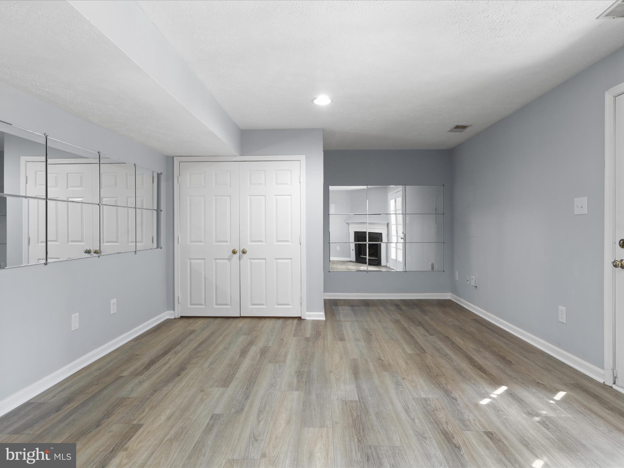 ENGLEWOOD MEWS - Residential Lease