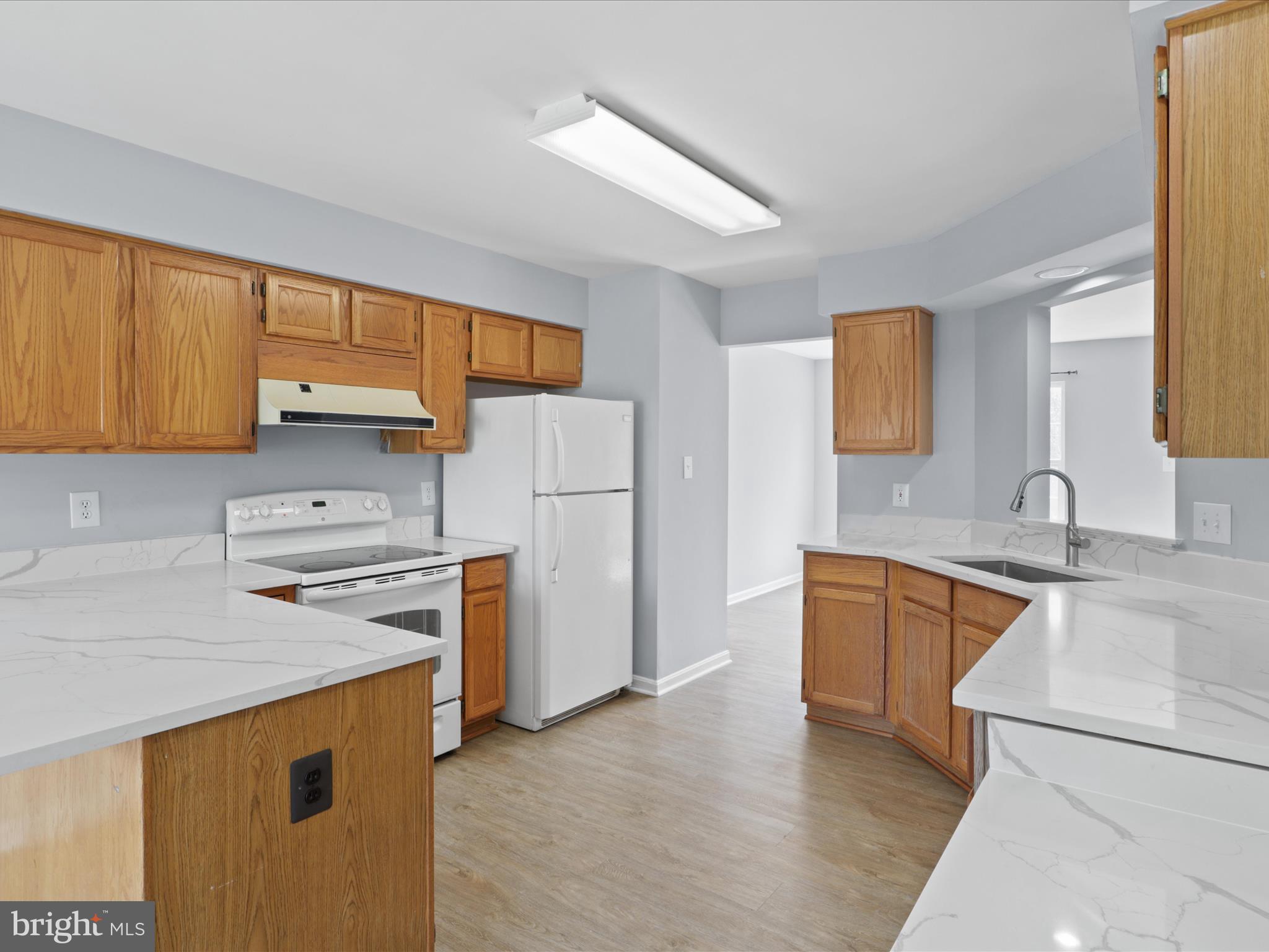 ENGLEWOOD MEWS - Residential Lease