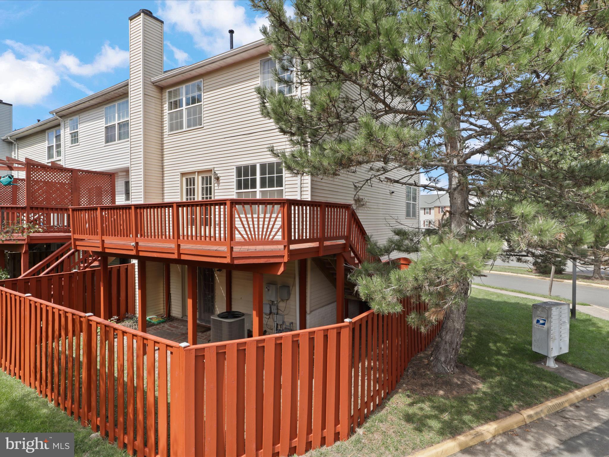 ENGLEWOOD MEWS - Residential Lease