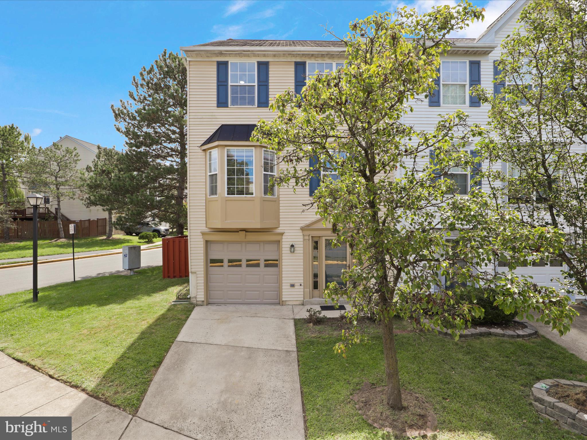 ENGLEWOOD MEWS - Residential Lease