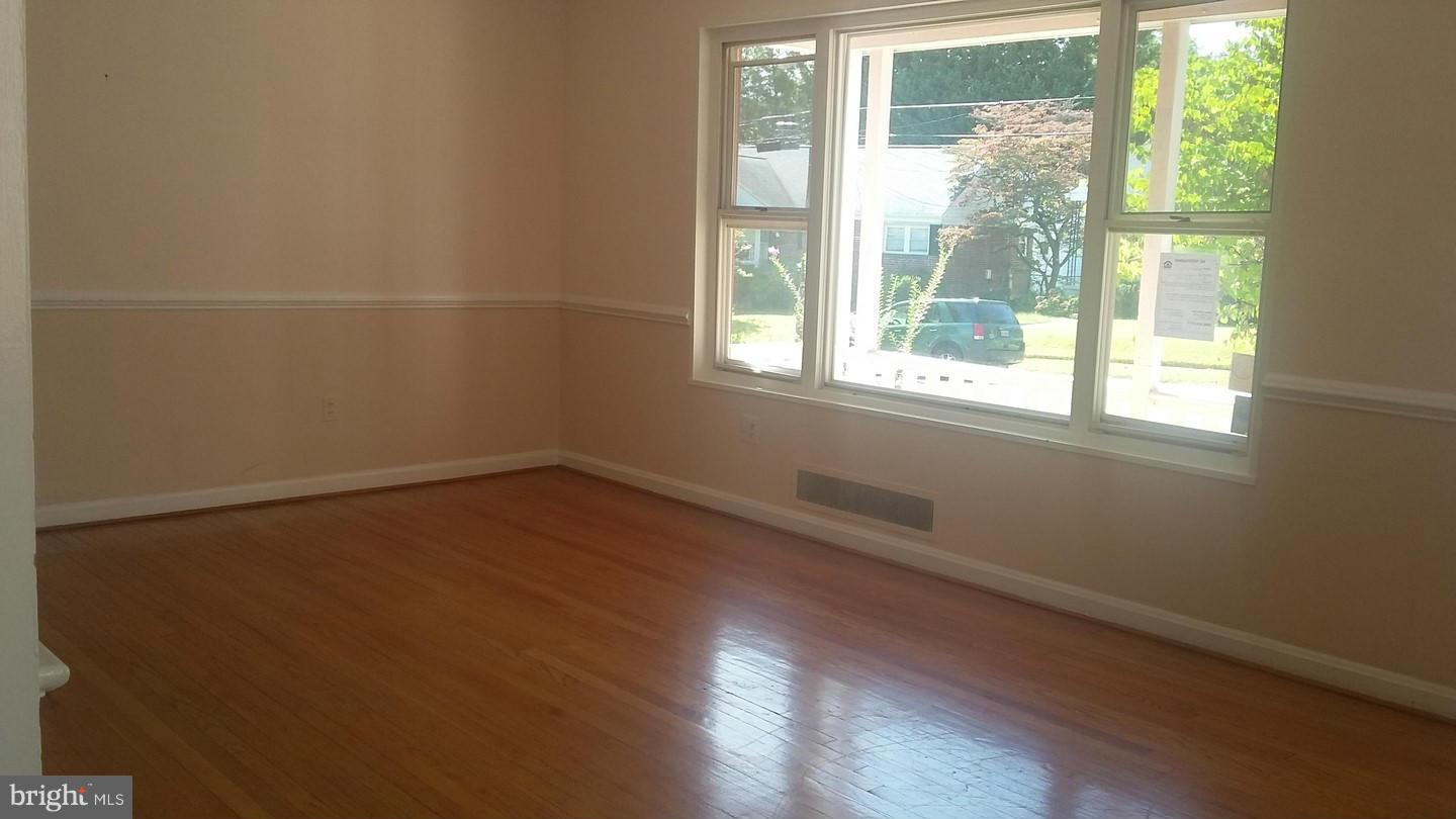 STEPHEN KNOLLS - Residential