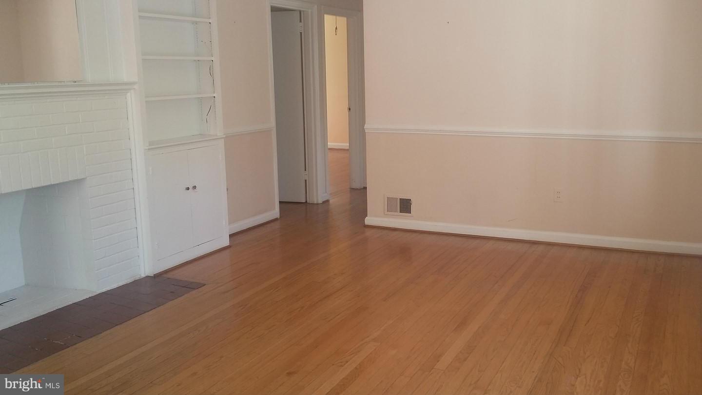 STEPHEN KNOLLS - Residential