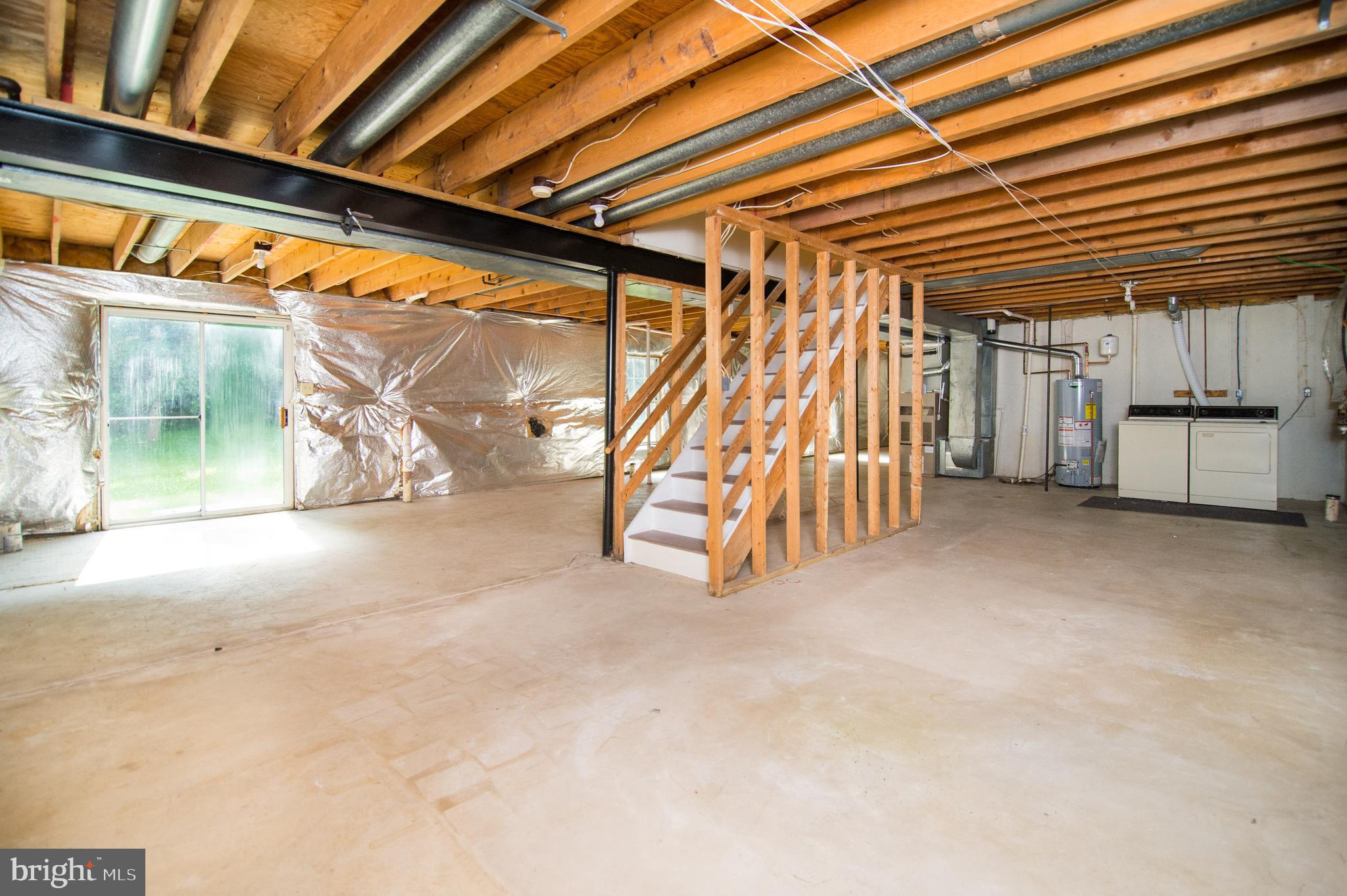 WHITE HALL FOREST - Residential