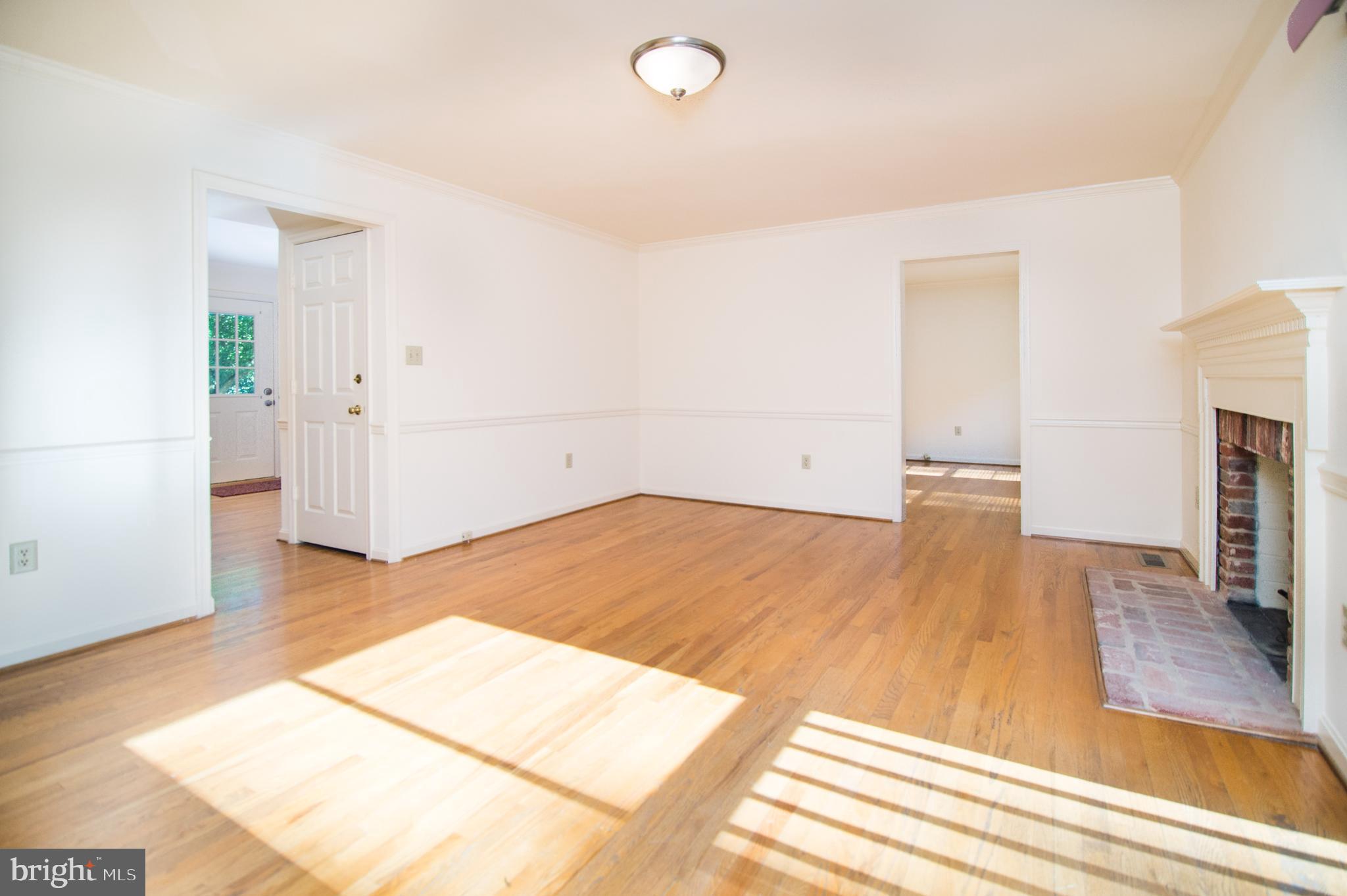 WHITE HALL FOREST - Residential