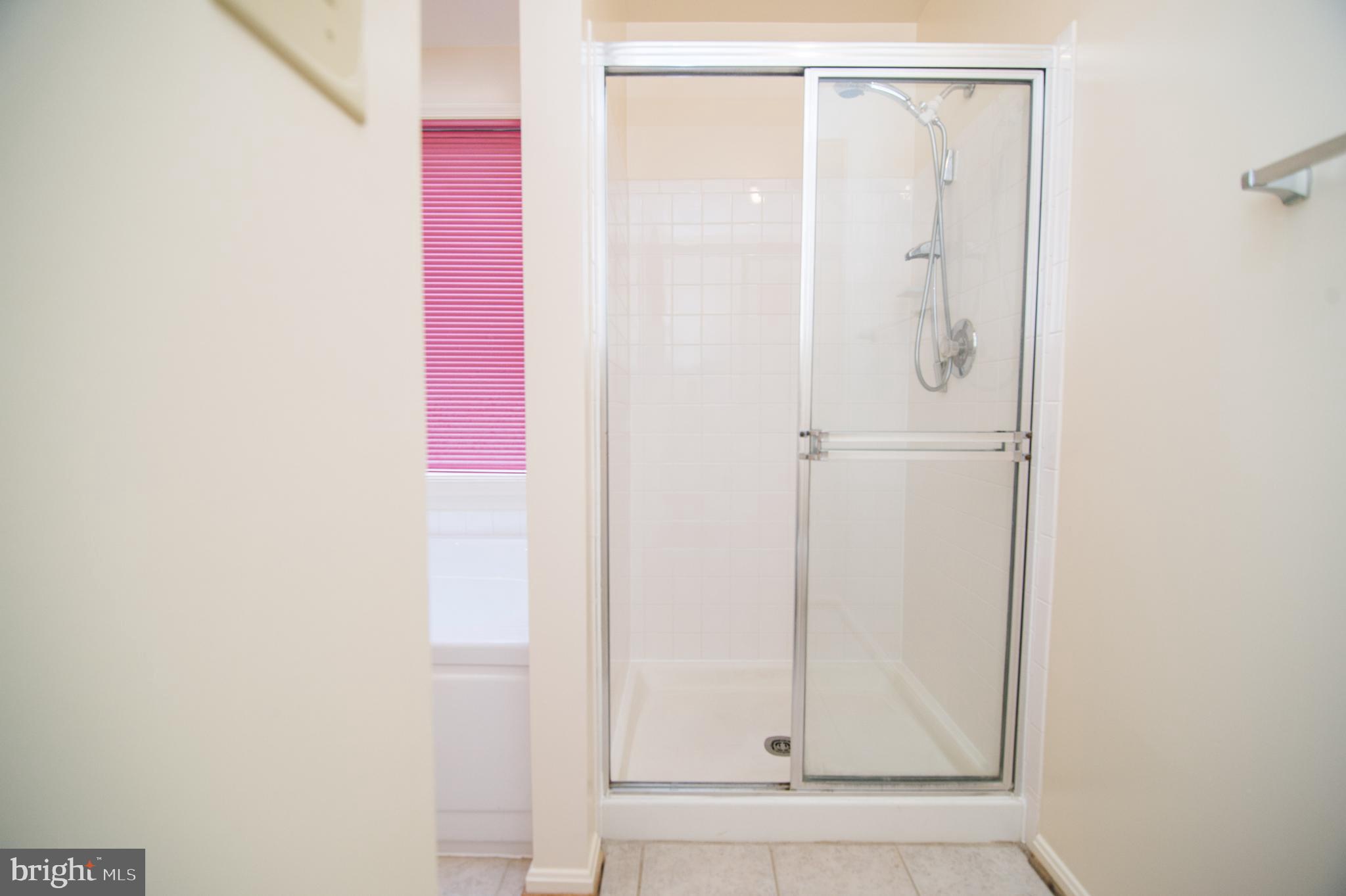 WHITE HALL FOREST - Residential