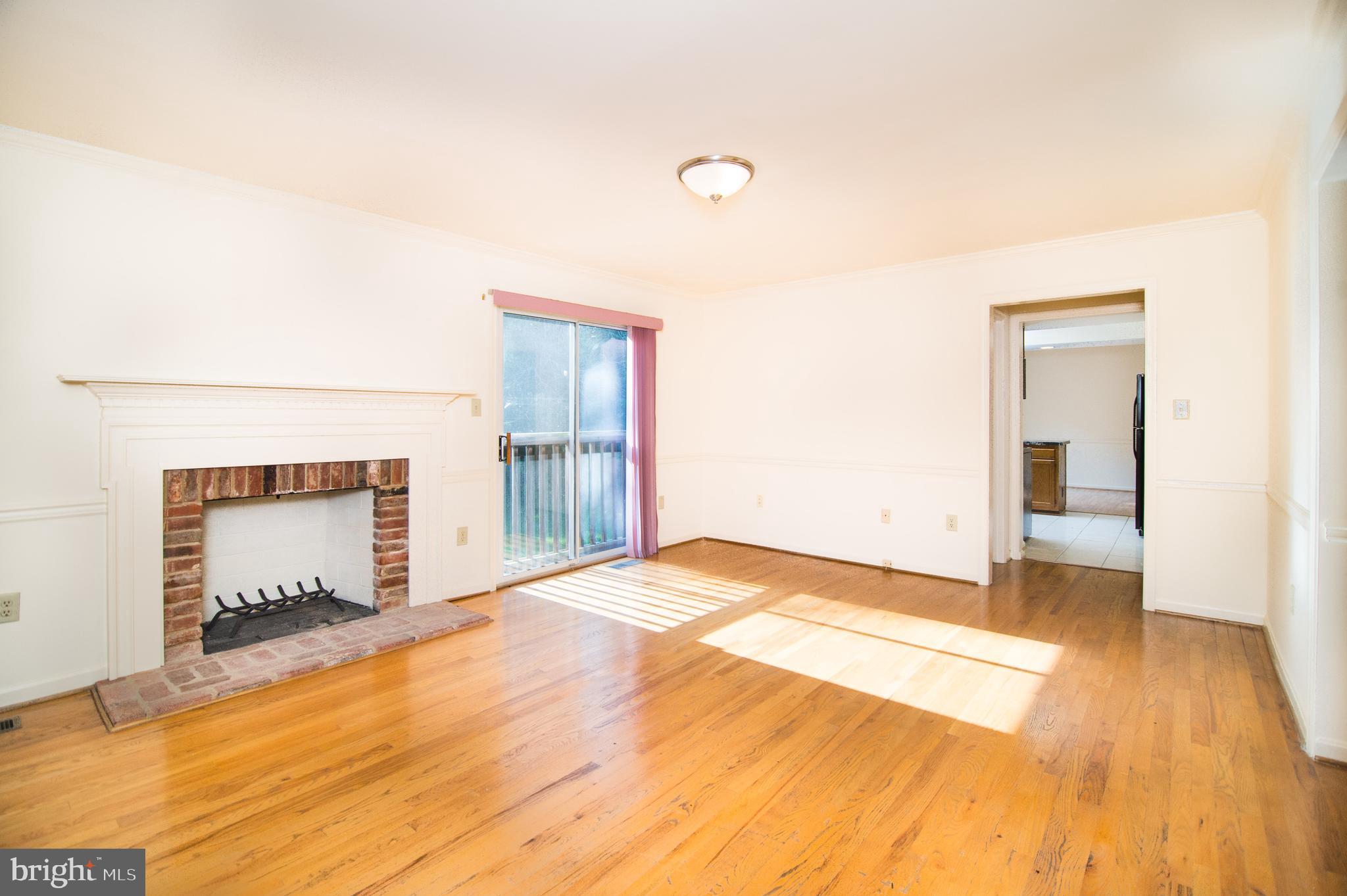 WHITE HALL FOREST - Residential