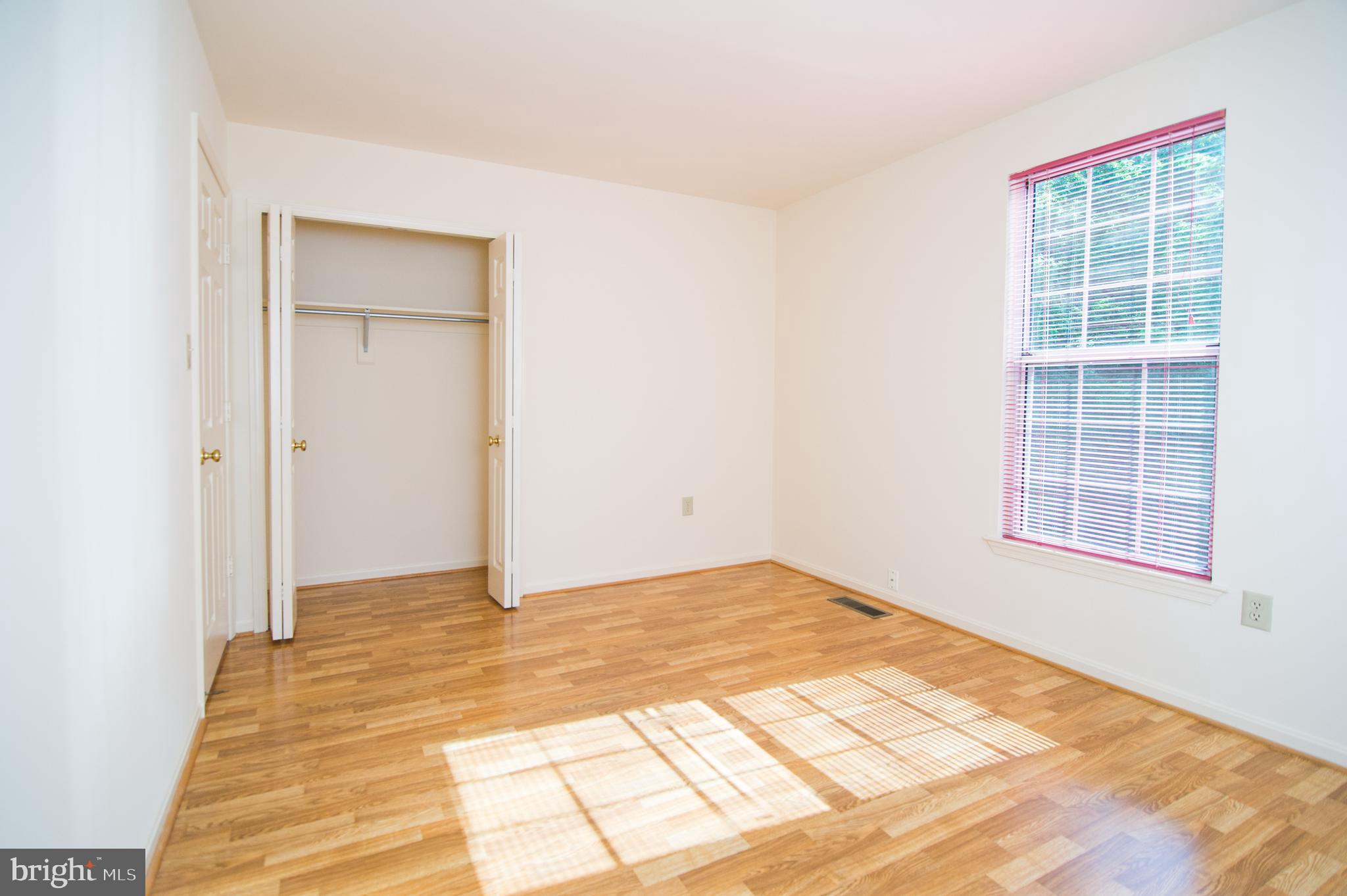 WHITE HALL FOREST - Residential