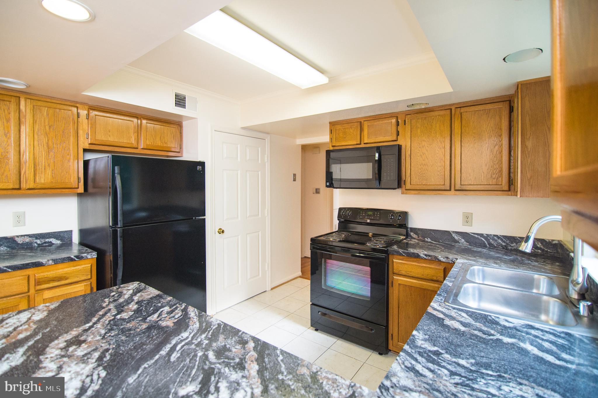 WHITE HALL FOREST - Residential