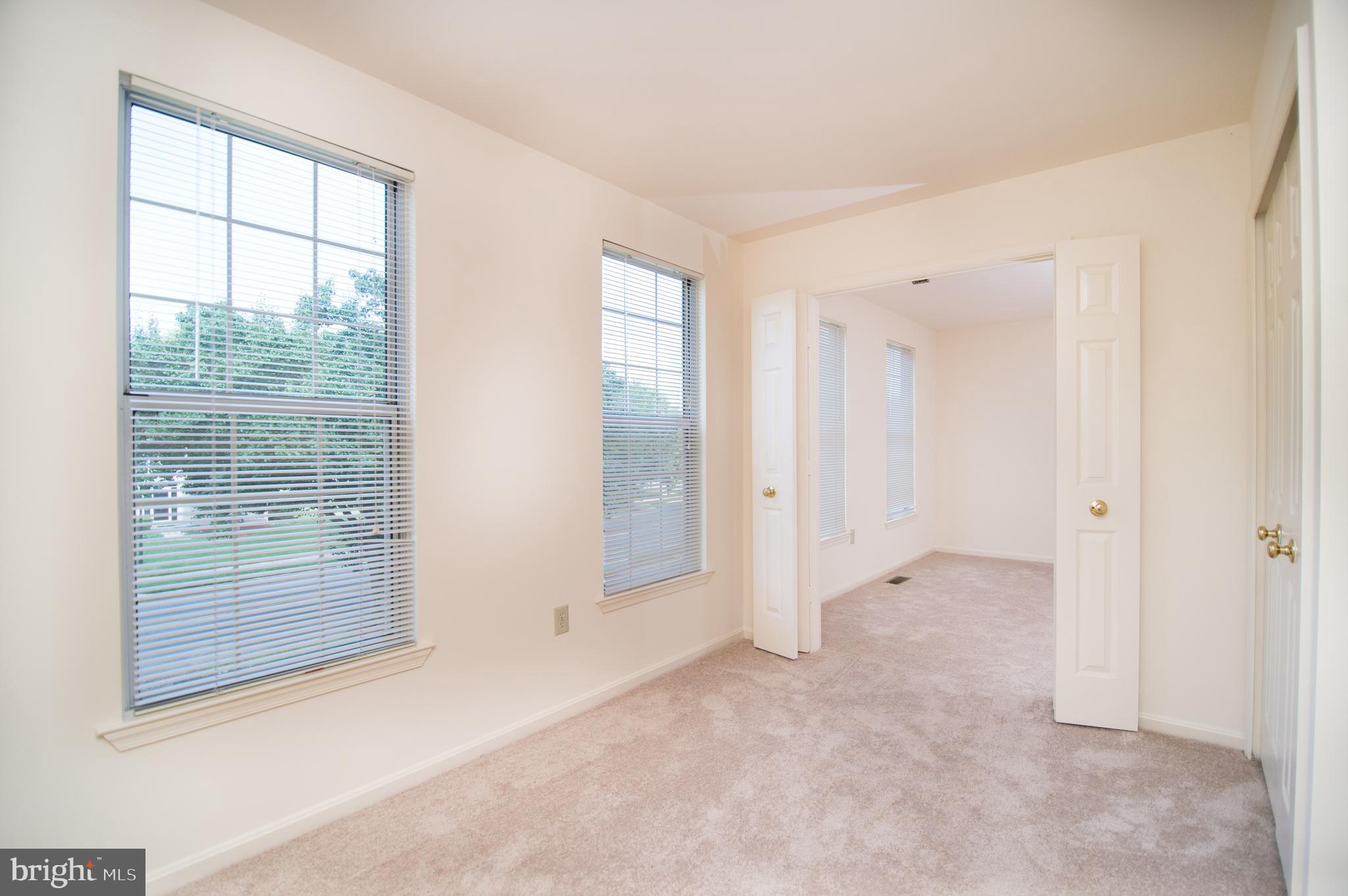 WHITE HALL FOREST - Residential