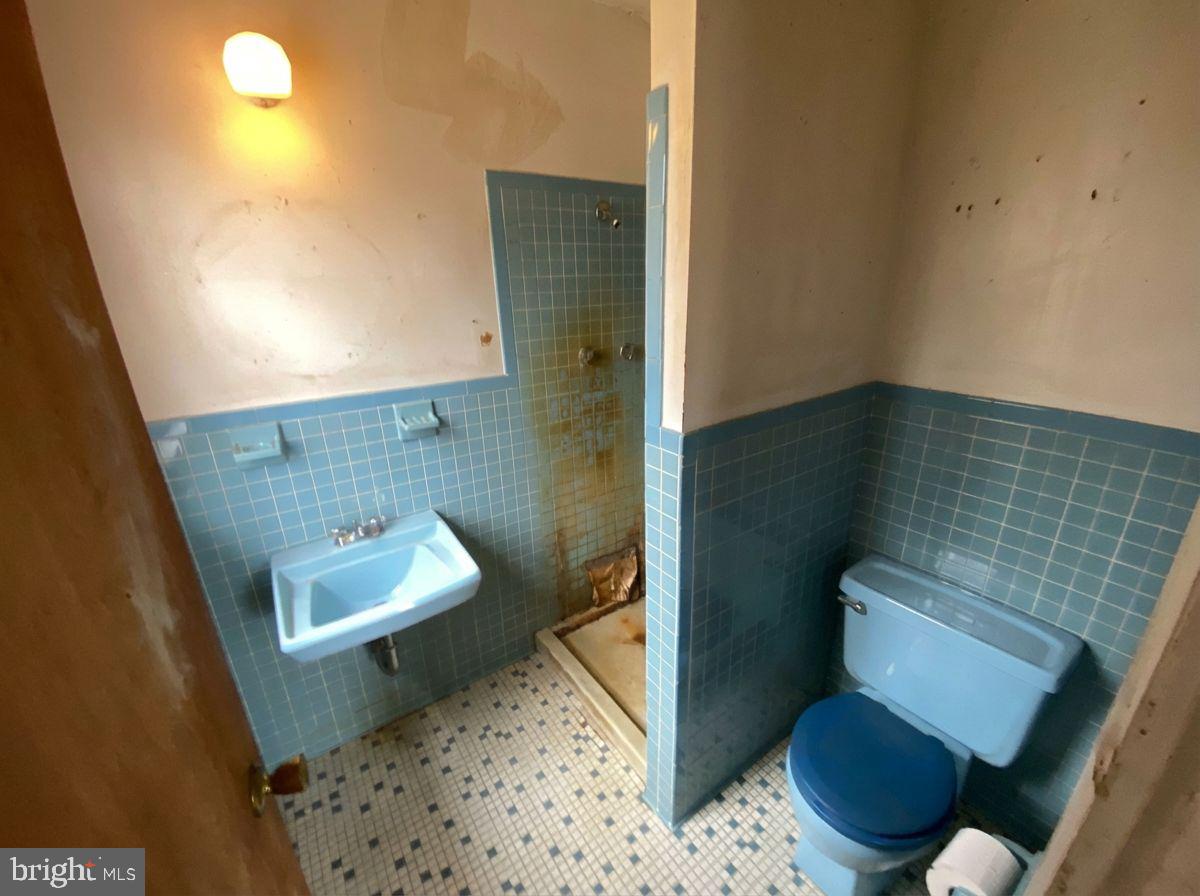 SOUTH GLYMONT - Residential