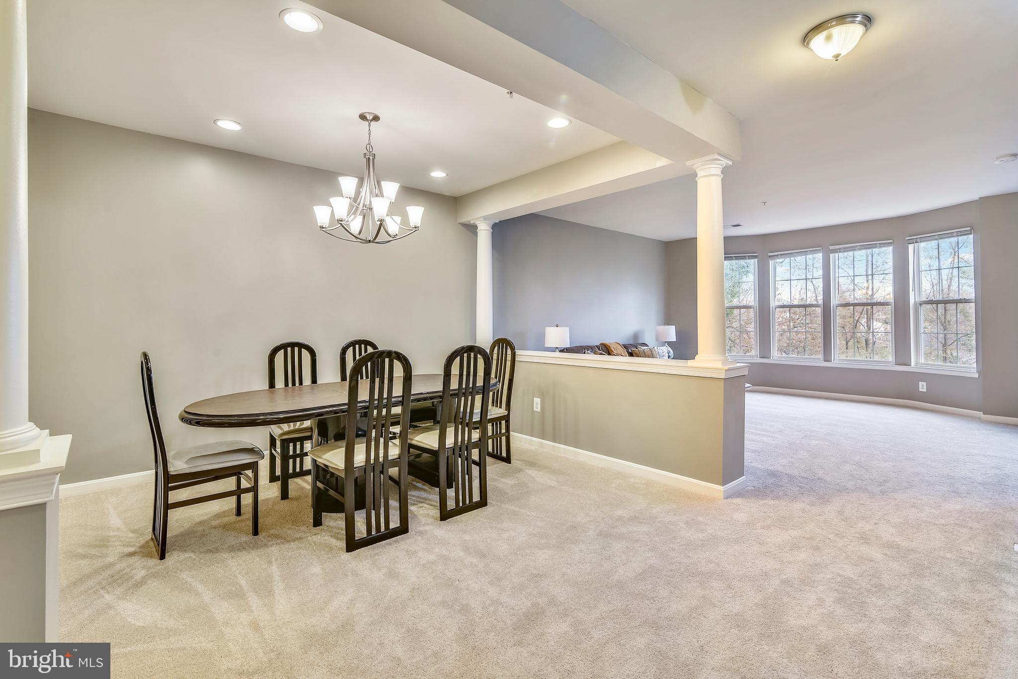 LEE SQUARE - Residential