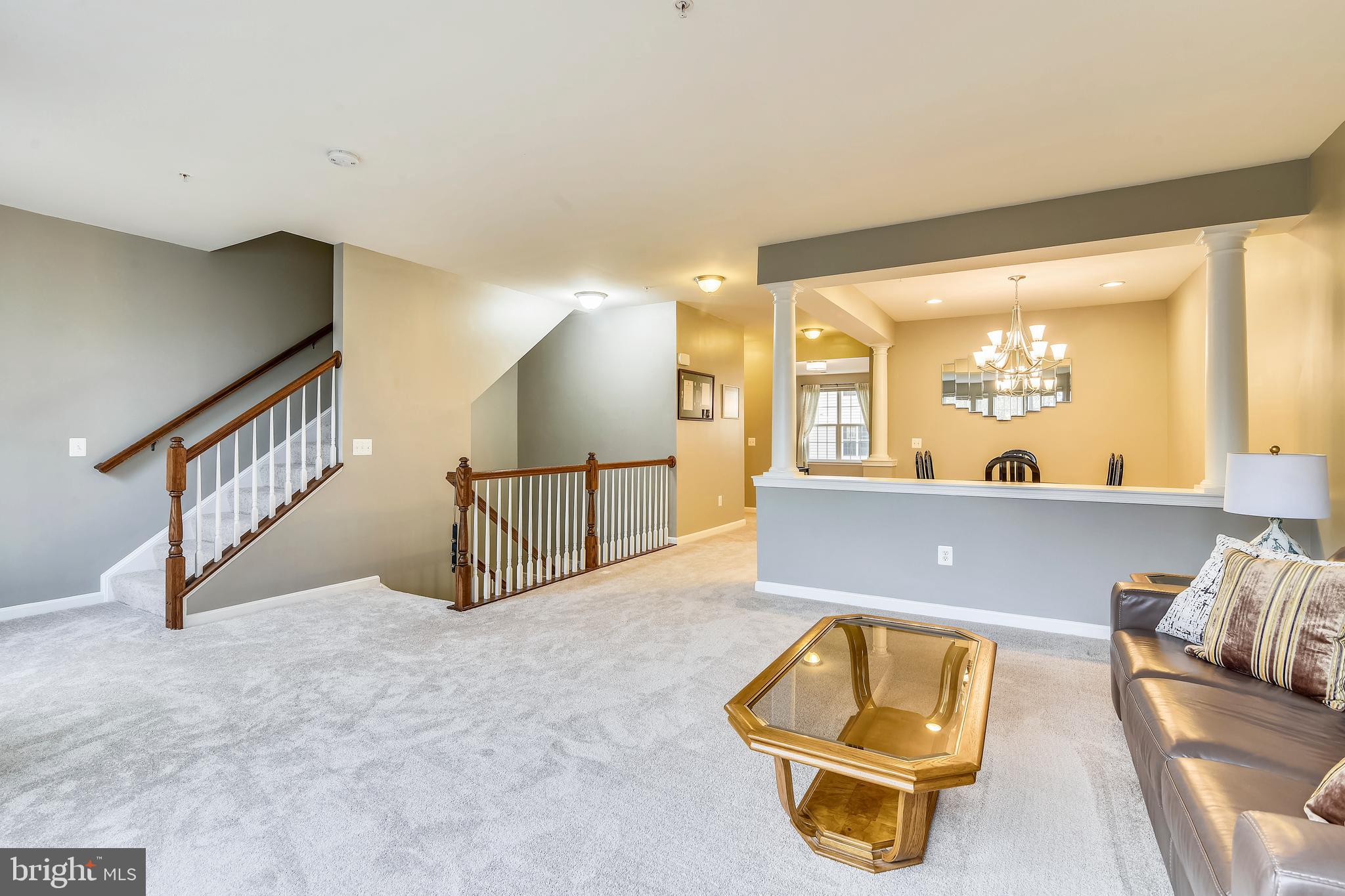 LEE SQUARE - Residential