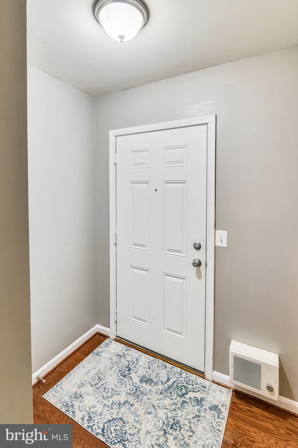 LEE SQUARE - Residential