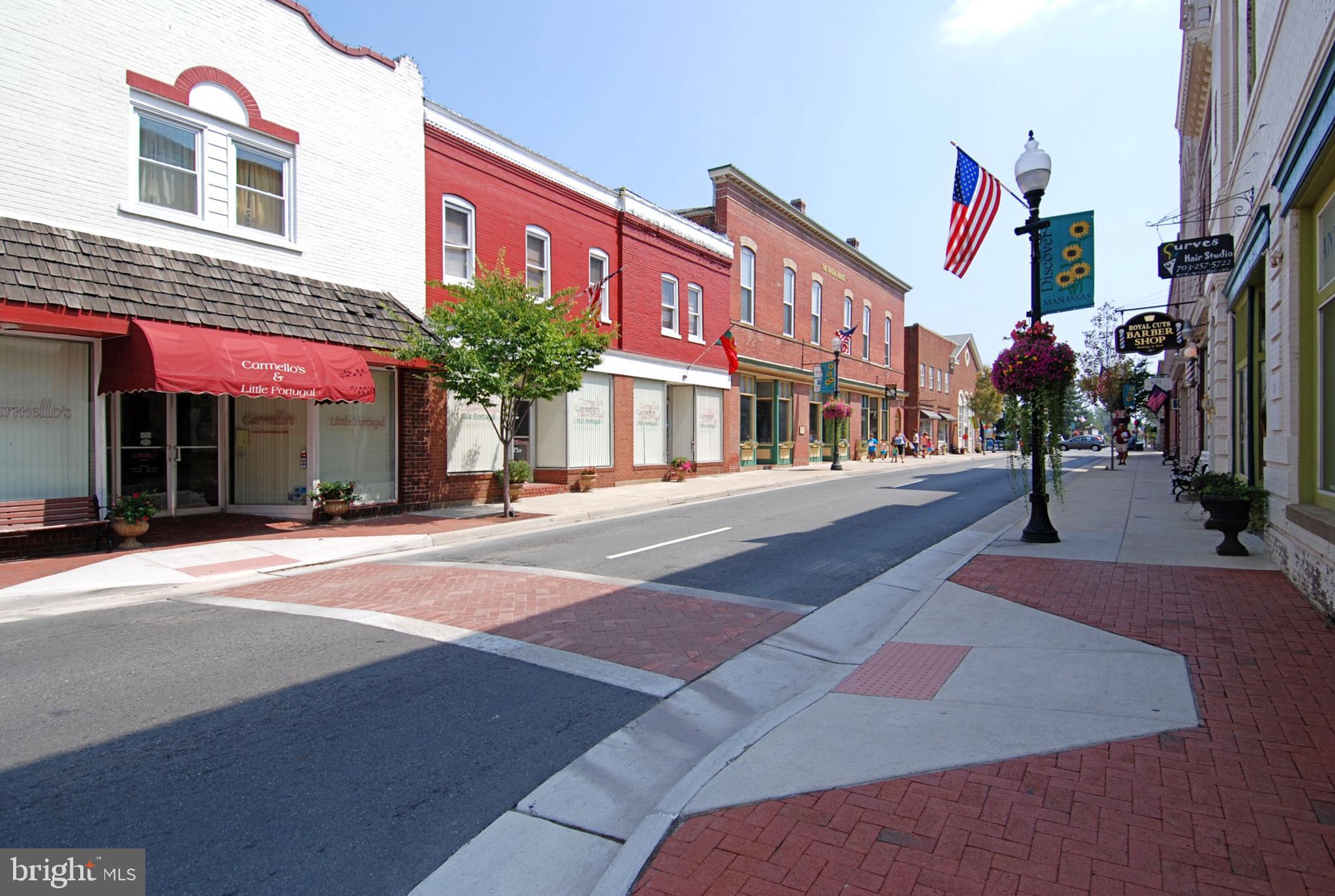 LEE SQUARE - Residential