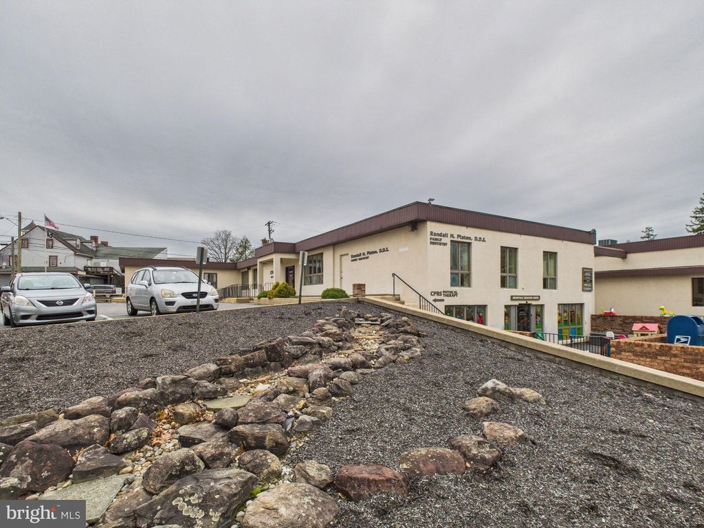 Photo of 2 College Avenue, MOUNTVILLE, PA 17554 (MLS # PALA2066878)