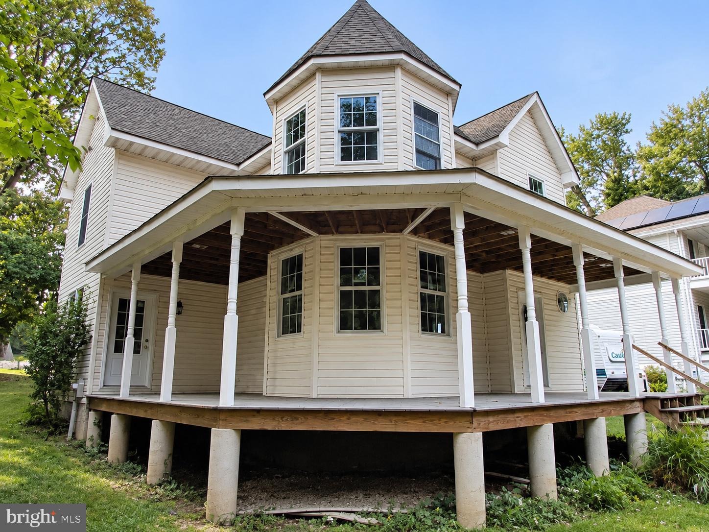 14 THIRD AVENUE