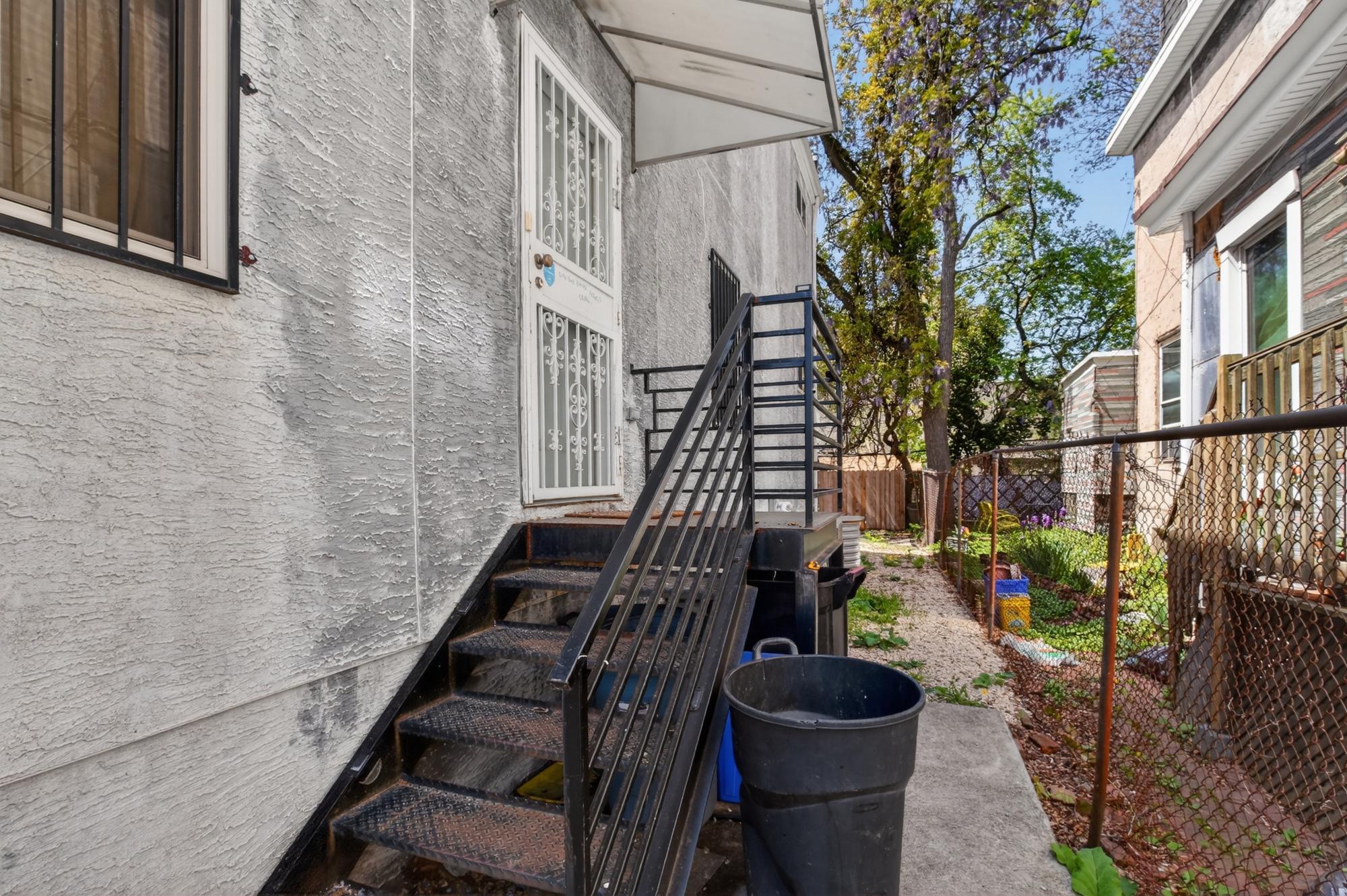 POWELTON VILLAGE - Residential