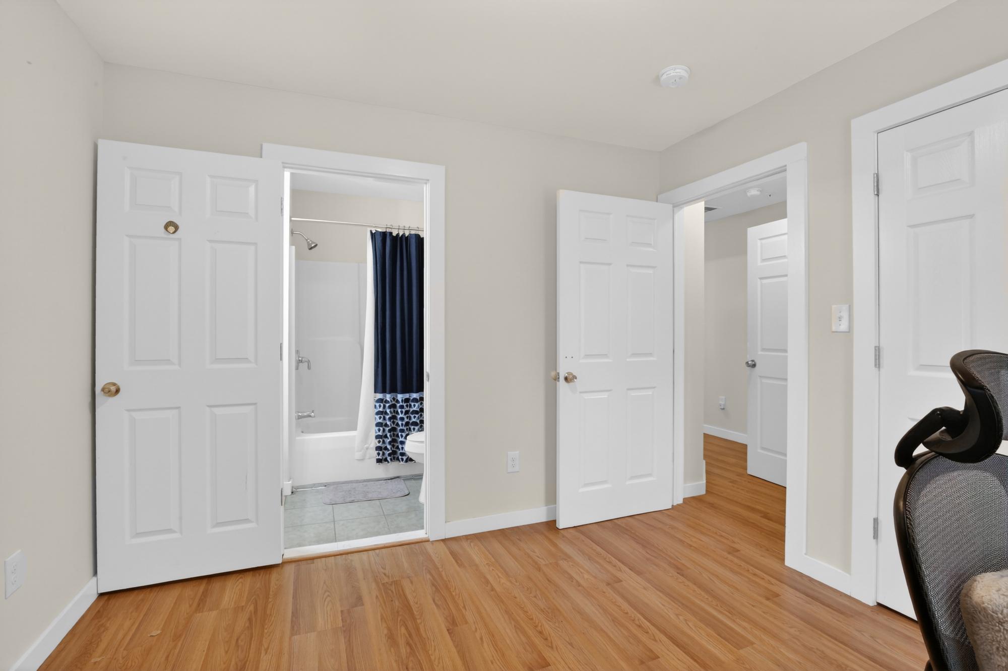 POWELTON VILLAGE - Residential