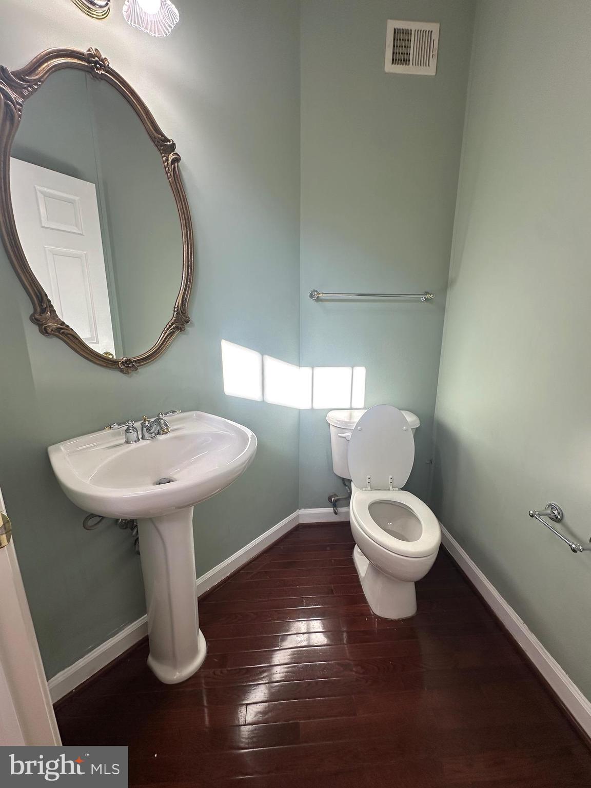 VILLAGES OF URBANA - Residential Lease