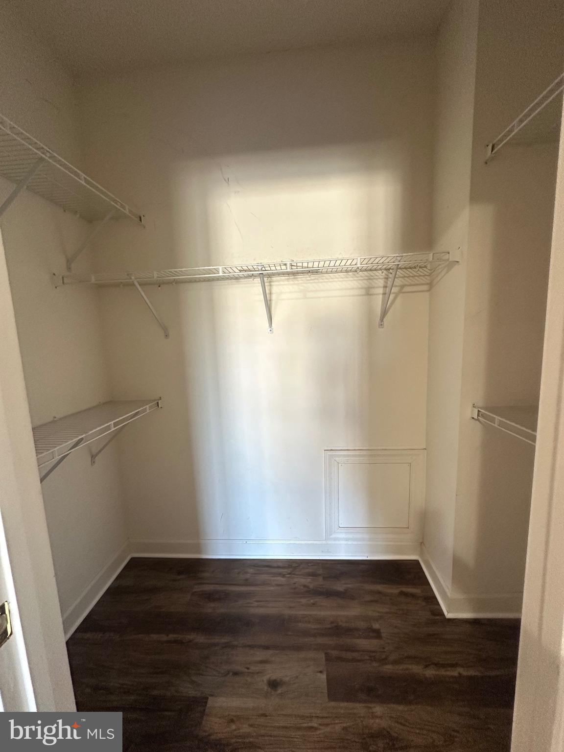 VILLAGES OF URBANA - Residential Lease