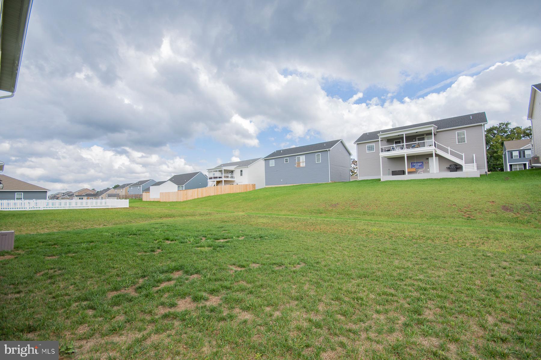 RED HILL - Residential