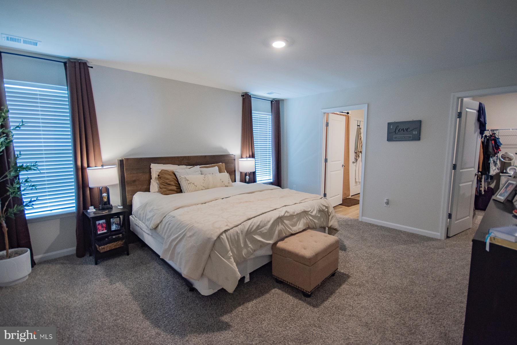 RED HILL - Residential