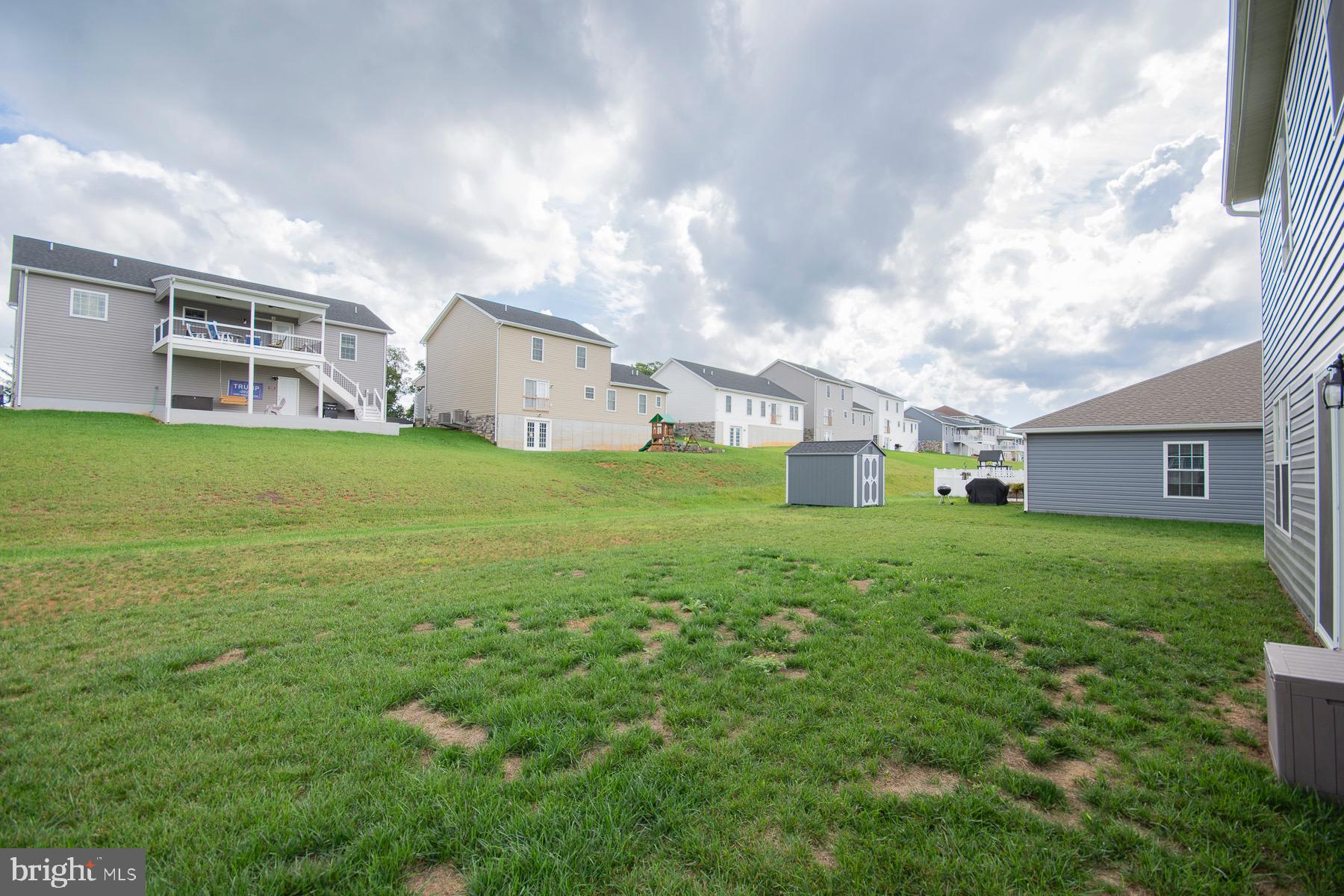 RED HILL - Residential