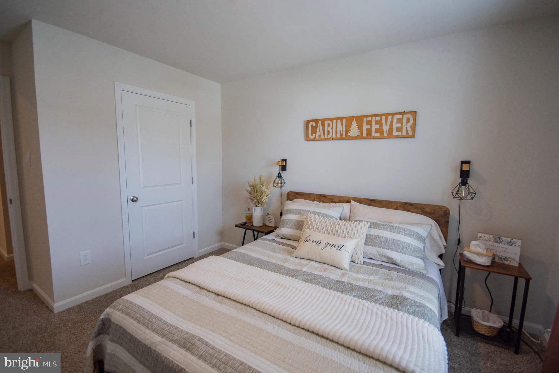 RED HILL - Residential