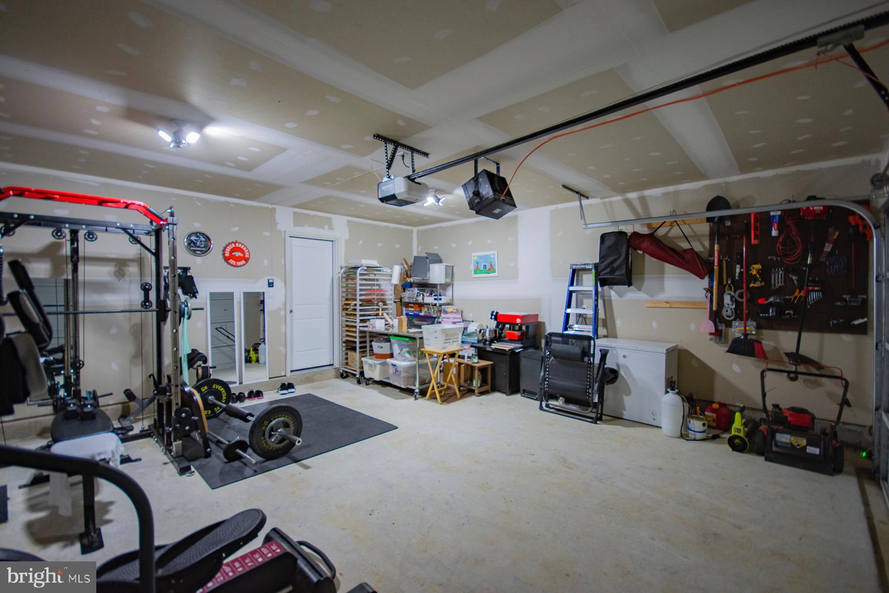 RED HILL - Residential