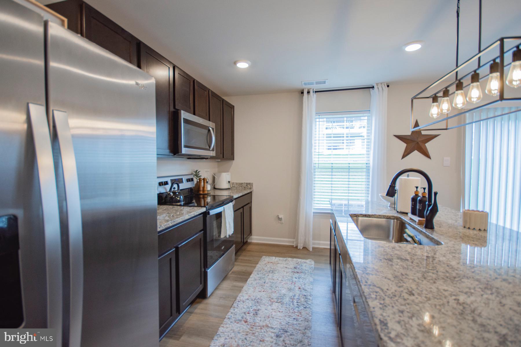 RED HILL - Residential