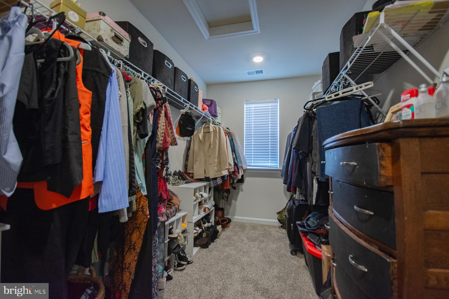 RED HILL - Residential