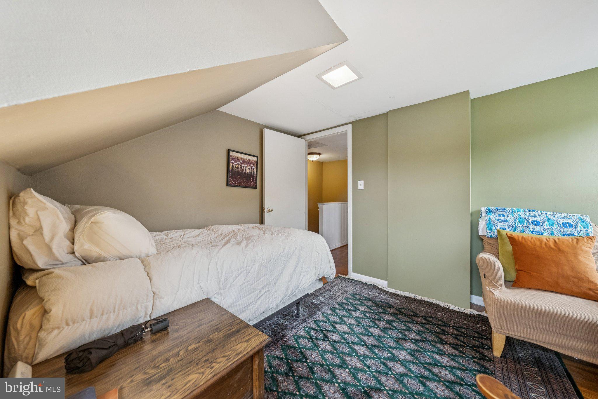 HYATTSVILLE HILLS - Residential