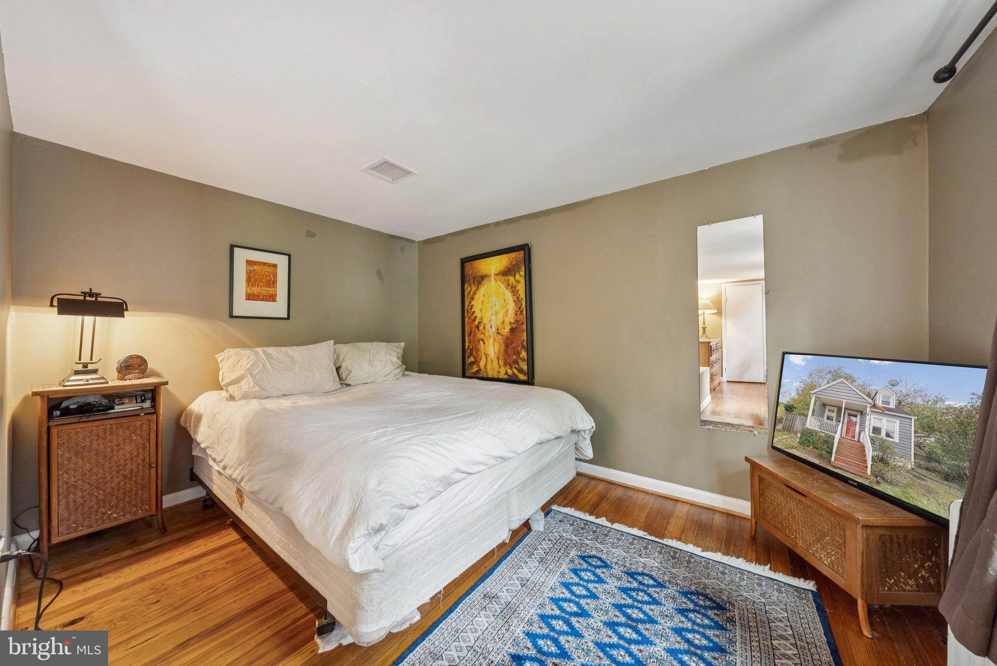 HYATTSVILLE HILLS - Residential