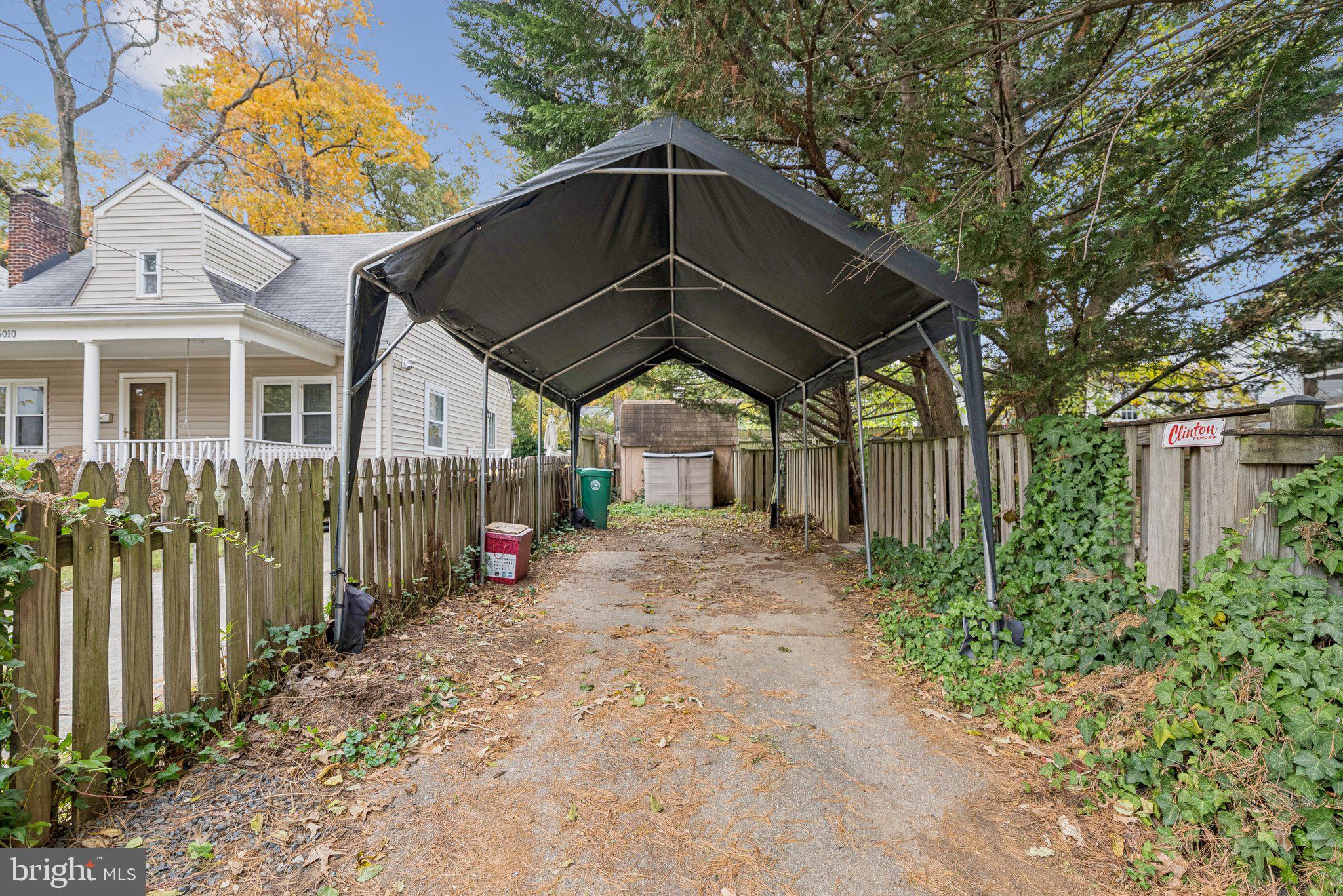 HYATTSVILLE HILLS - Residential