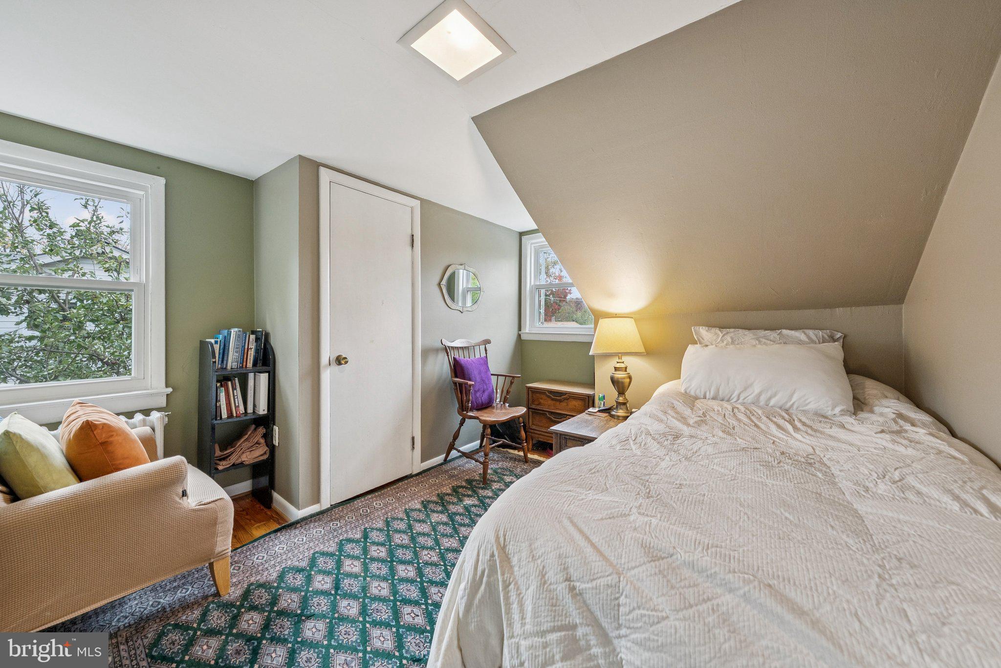 HYATTSVILLE HILLS - Residential