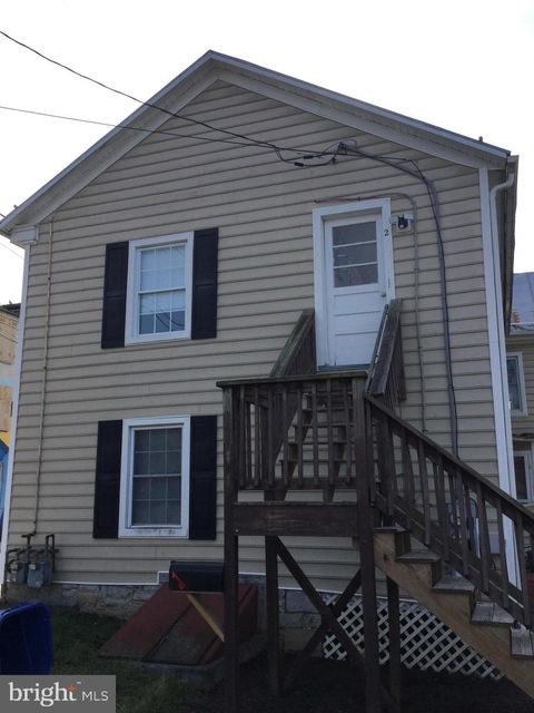 206 W KING STREET 2 STRASBURG VA 22657