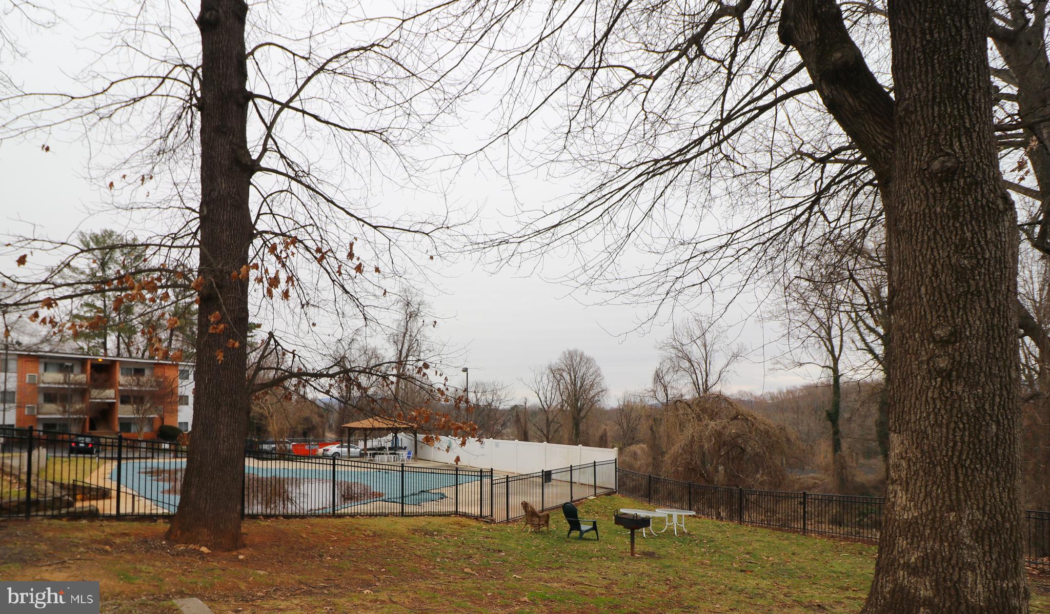 JEFFERSON PARK - Residential