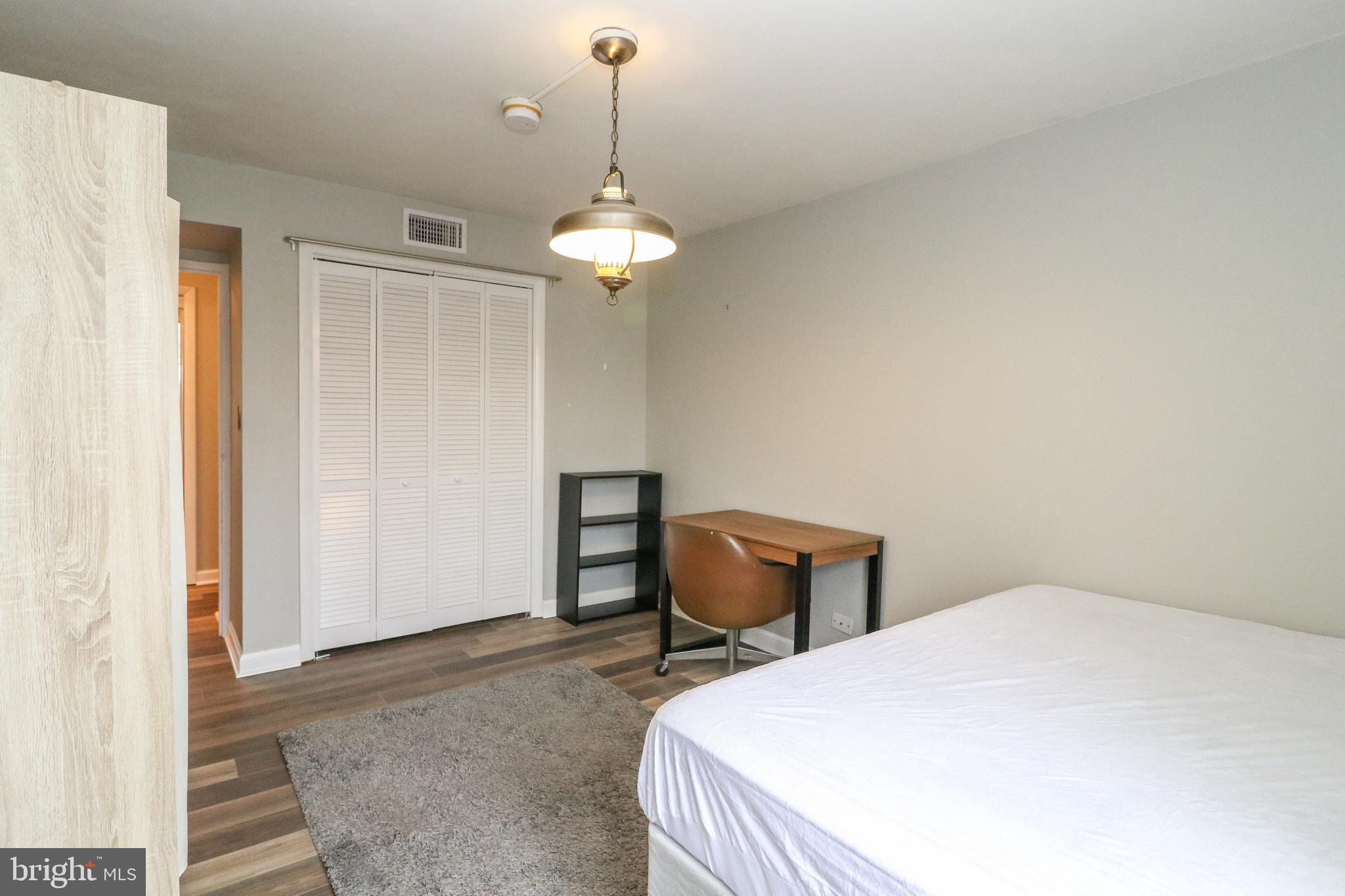 JEFFERSON PARK - Residential